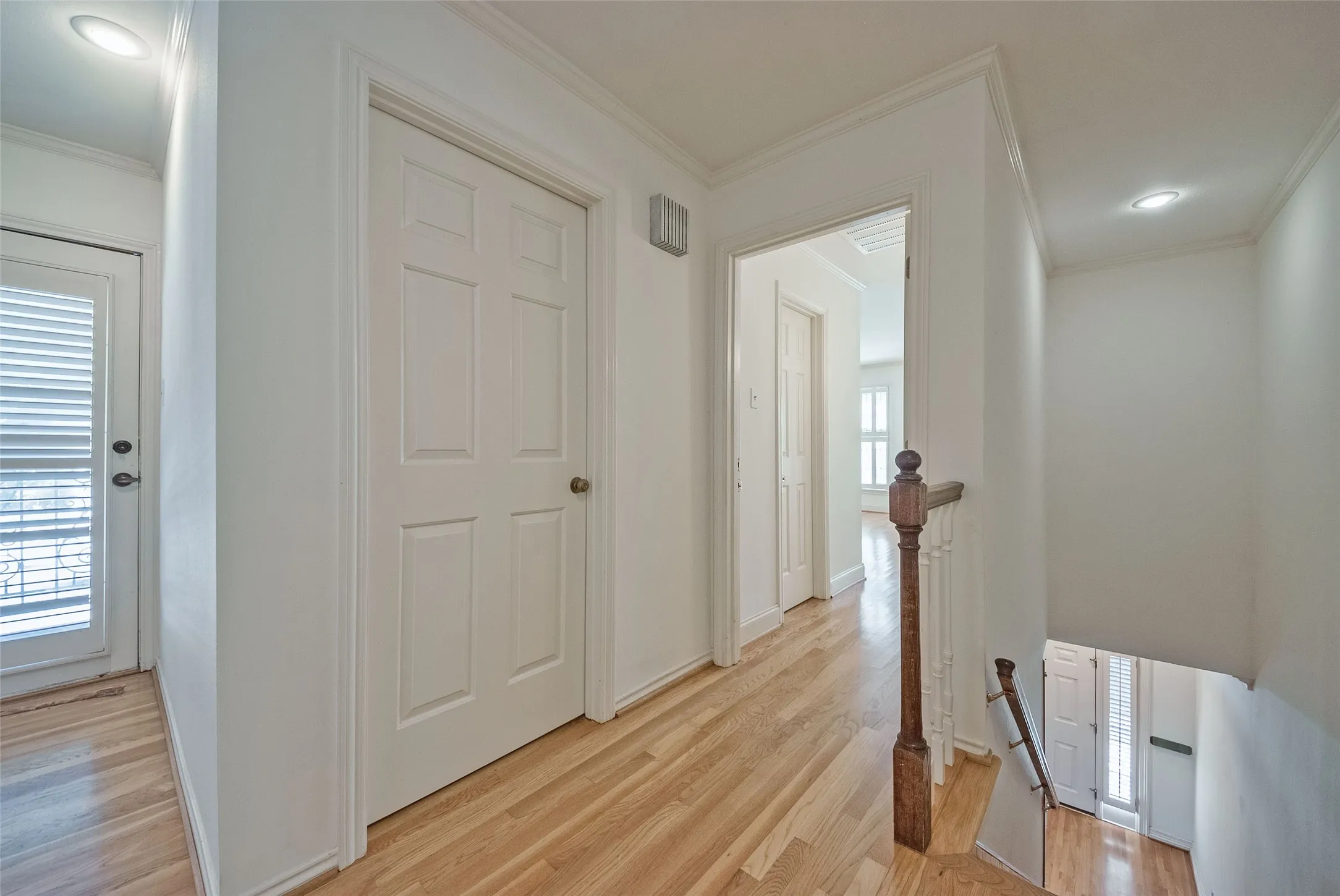 Townhouse For Rent in Dallas County , 4100 Lovers Lane, University Park, Texas 75225, 4 Bedroom, 3 Bathroom, 2 Garage spaces, 2,881 Sqft, built in 1979, mls#21318608, Real Estate Agent in University Park, Homes For Rent in Dallas county, Homes For Rent in University Park, Realtor in University Park Texas, Real Estate Brokerage Independent Realty Texas, Luminita Cordes Realtor