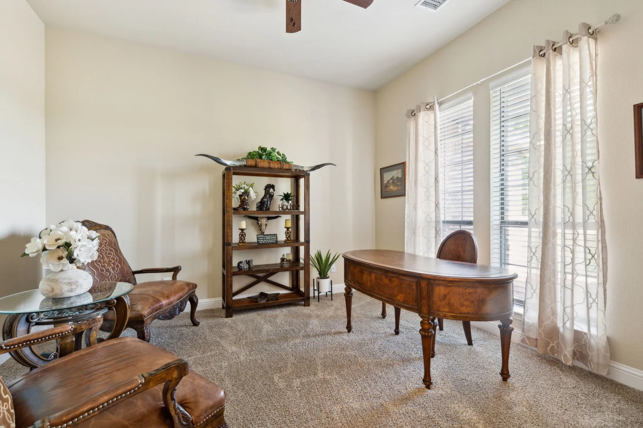 Single Family Residence For Sale in Collin County , 175 Pecan Hollow Circle, Anna, Texas 75409, 3 Bedrooms, 3 Bathrooms, 2 Garage spaces, 2,377 Sqft, built in 2007, Price $529,000, mls#21318827, Real Estate Agent in Anna, Homes For Sale in Collin county, Homes For Sale in Anna, Realtor in Anna Texas, Real Estate Brokerage Independent Realty Texas, Luminita Cordes Realtor