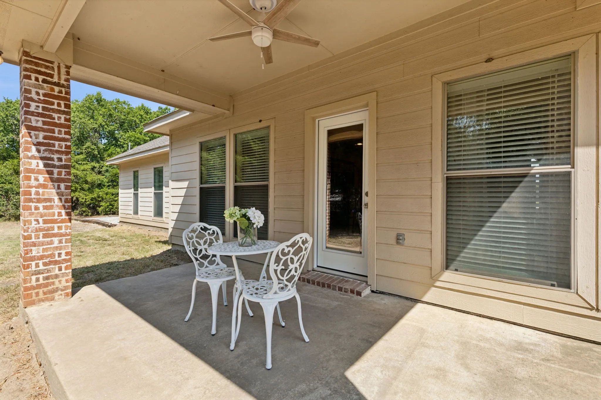 Single Family Residence For Sale in Collin County , 175 Pecan Hollow Circle, Anna, Texas 75409, 3 Bedrooms, 3 Bathrooms, 2 Garage spaces, 2,377 Sqft, built in 2007, Price $529,000, mls#21318827, Real Estate Agent in Anna, Homes For Sale in Collin county, Homes For Sale in Anna, Realtor in Anna Texas, Real Estate Brokerage Independent Realty Texas, Luminita Cordes Realtor