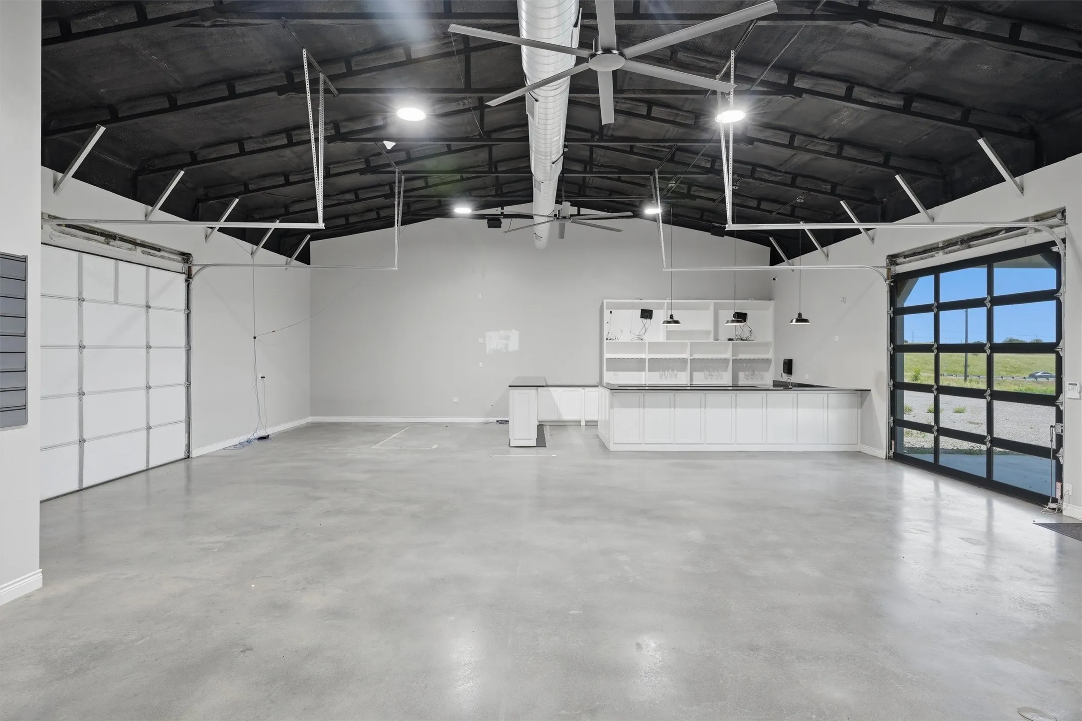Retail For Sale in Hood County , 6021 E US Highway 377, Granbury, Texas 76049, 0, 0, Garage spaces, 0 Sqft, built in 2023, mls#21318052, Real Estate Agent in Granbury, Homes For Sale in Hood county, Homes For Sale in Granbury, Realtor in Granbury Texas, Real Estate Brokerage Independent Realty Texas, Luminita Cordes Realtor