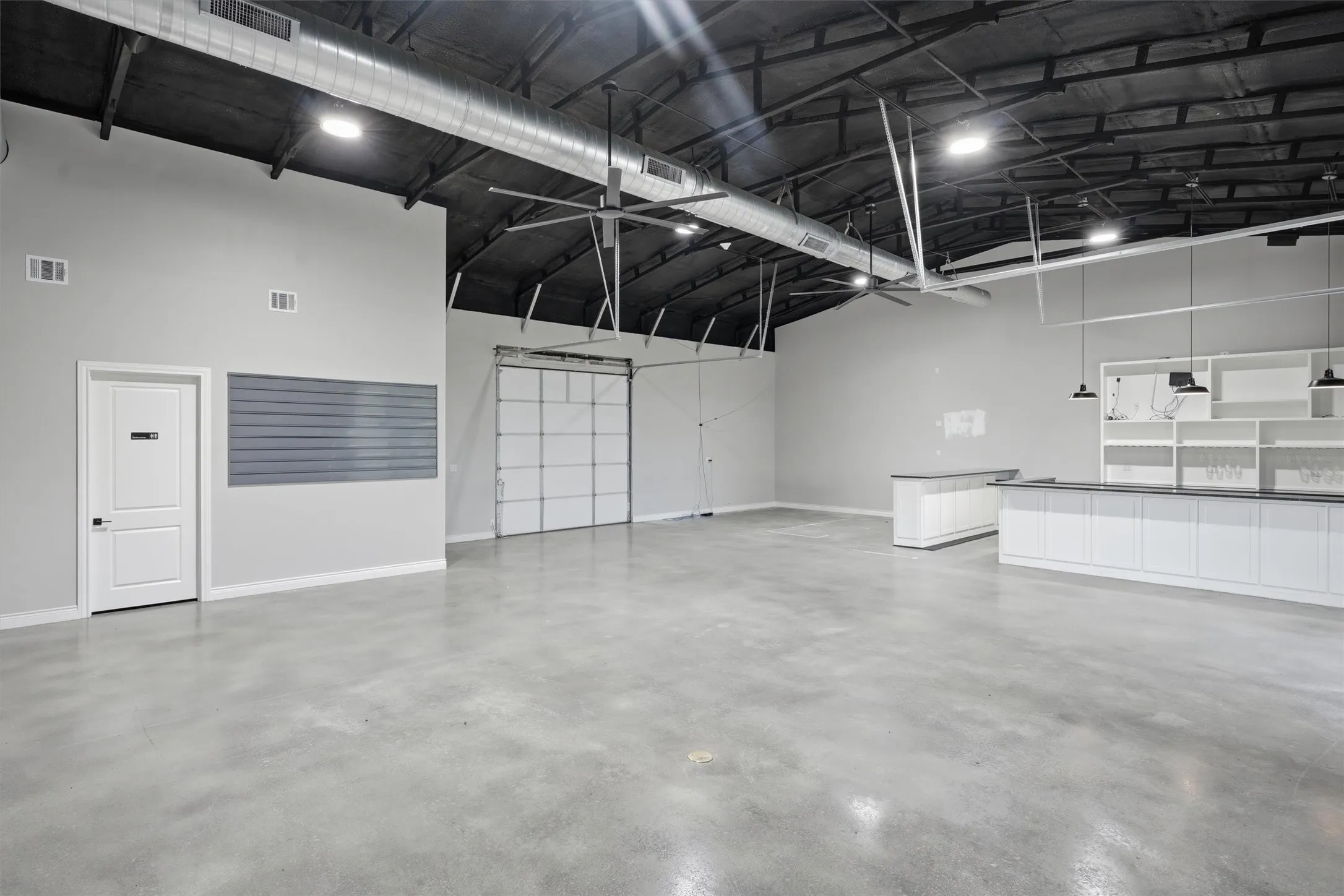 Retail For Sale in Hood County , 6021 E US Highway 377, Granbury, Texas 76049, 0, 0, Garage spaces, 0 Sqft, built in 2023, mls#21318052, Real Estate Agent in Granbury, Homes For Sale in Hood county, Homes For Sale in Granbury, Realtor in Granbury Texas, Real Estate Brokerage Independent Realty Texas, Luminita Cordes Realtor