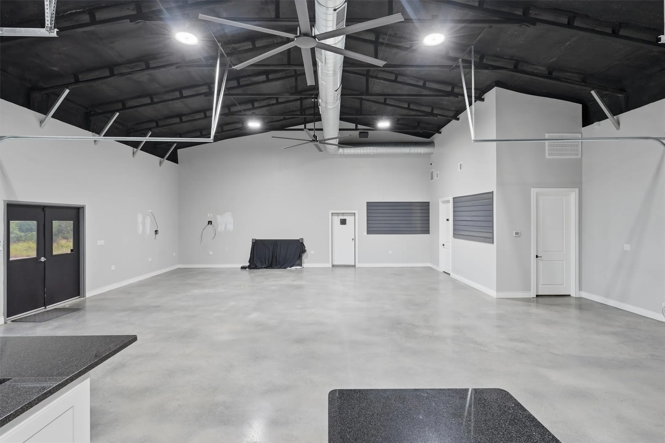 Retail For Sale in Hood County , 6021 E US Highway 377, Granbury, Texas 76049, 0, 0, Garage spaces, 0 Sqft, built in 2023, mls#21318052, Real Estate Agent in Granbury, Homes For Sale in Hood county, Homes For Sale in Granbury, Realtor in Granbury Texas, Real Estate Brokerage Independent Realty Texas, Luminita Cordes Realtor