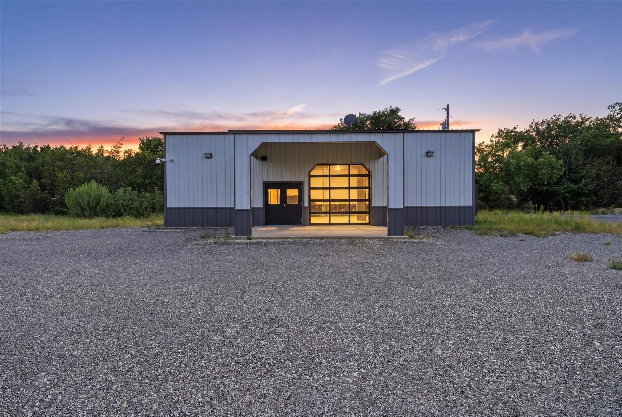 Retail For Sale in Hood County , 6021 E US Highway 377, Granbury, Texas 76049, 0, 0, Garage spaces, 0 Sqft, built in 2023, mls#21318052, Real Estate Agent in Granbury, Homes For Sale in Hood county, Homes For Sale in Granbury, Realtor in Granbury Texas, Real Estate Brokerage Independent Realty Texas, Luminita Cordes Realtor