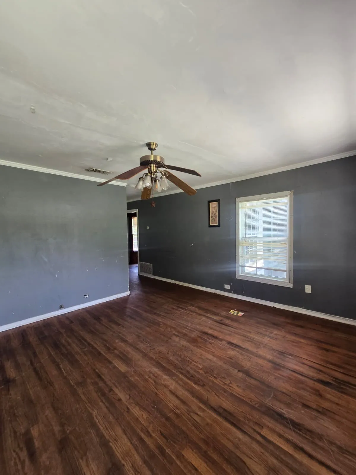 Single Family Residence For Sale in Hopkins County , 1021 Mulberry Street, Sulphur Springs, Texas 75482, 3 Bedroom, 2 Bathroom, Garage spaces, 1,010 Sqft, built in 1940, mls#21316211, Real Estate Agent in Sulphur Springs, Homes For Sale in Hopkins county, Homes For Sale in Sulphur Springs, Realtor in Sulphur Springs Texas, Real Estate Brokerage Independent Realty Texas, Luminita Cordes Realtor
