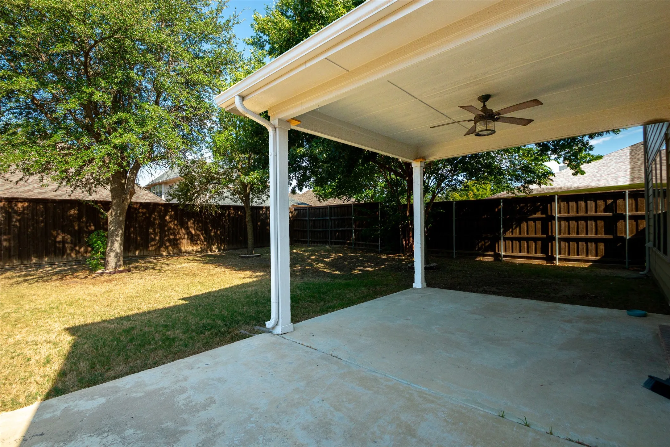 Single Family Residence For Rent in Collin County , 3904 Ironstone Lane, Mc Kinney, Texas 75070, 3 Bedroom, 3 Bathroom, 2 Garage spaces, 2,280 Sqft, built in 2007, mls#21317463, Real Estate Agent in Mc Kinney, Homes For Rent in Collin county, Homes For Rent in Mc Kinney, Realtor in Mc Kinney Texas, Real Estate Brokerage Independent Realty Texas, Luminita Cordes Realtor
