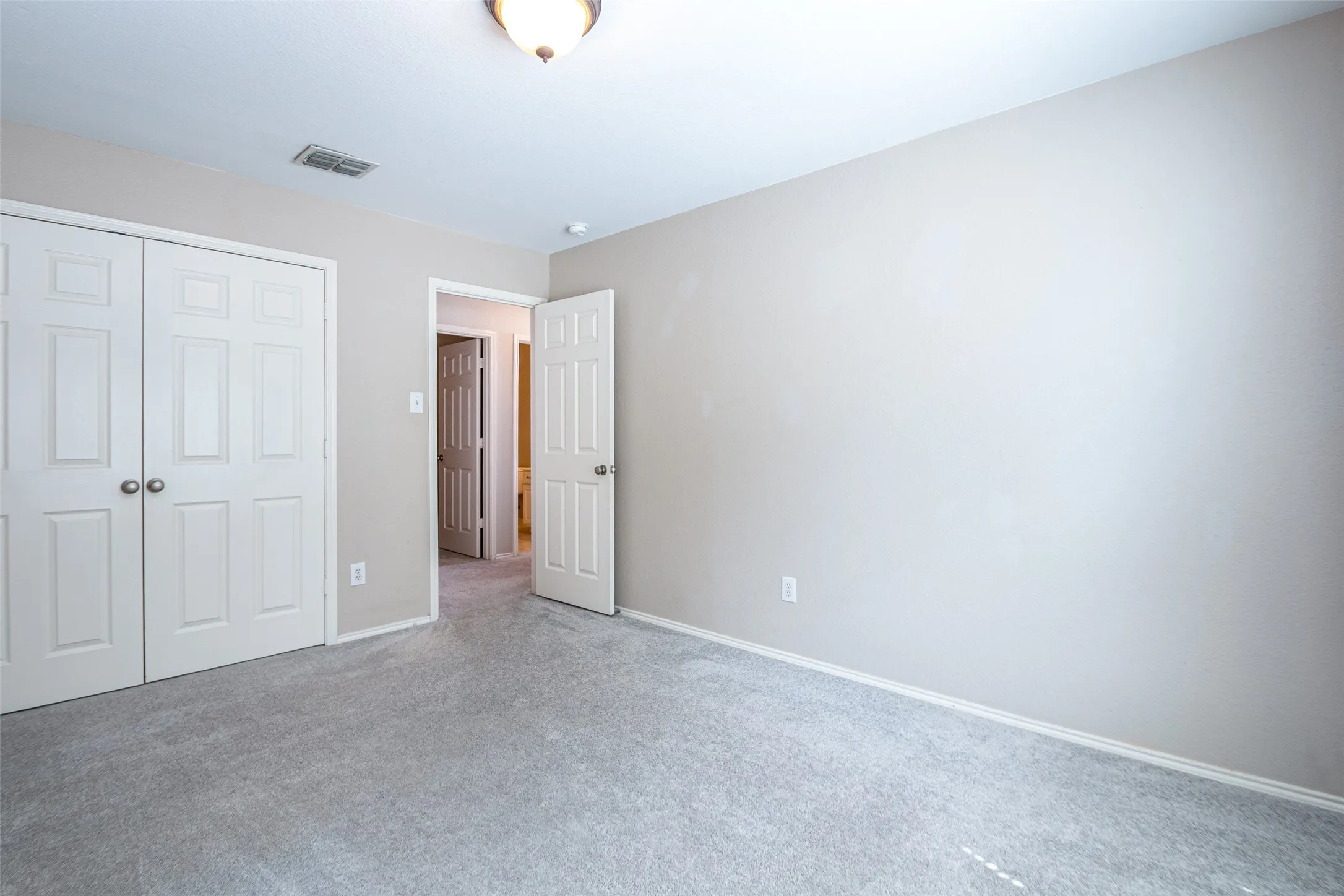Single Family Residence For Rent in Collin County , 3904 Ironstone Lane, Mc Kinney, Texas 75070, 3 Bedroom, 3 Bathroom, 2 Garage spaces, 2,280 Sqft, built in 2007, mls#21317463, Real Estate Agent in Mc Kinney, Homes For Rent in Collin county, Homes For Rent in Mc Kinney, Realtor in Mc Kinney Texas, Real Estate Brokerage Independent Realty Texas, Luminita Cordes Realtor