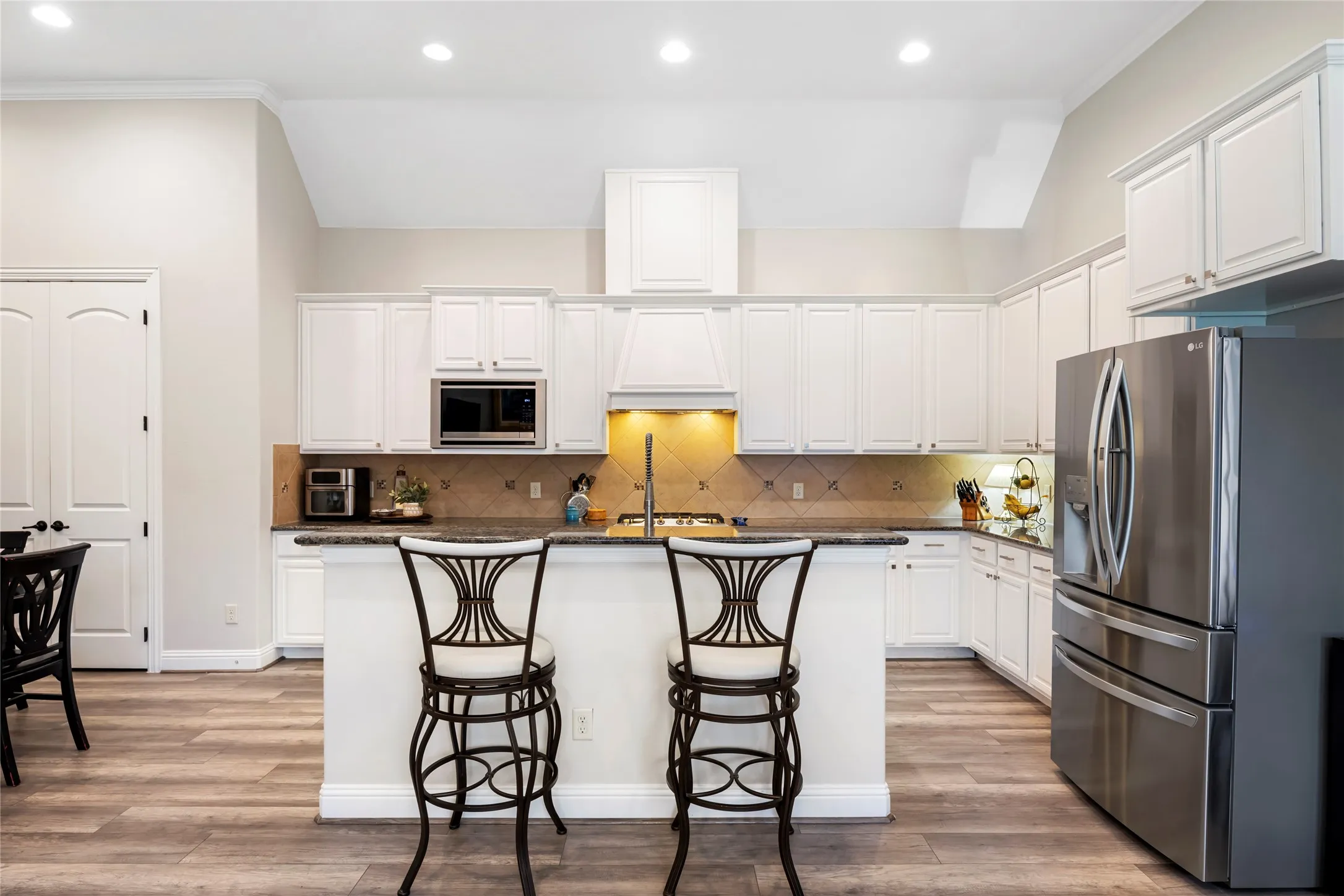 Single Family Residence For Sale in Denton County , 8721 Ludlow Drive, Frisco, Texas 75036, 3 Bedroom, 2 Bathroom, 2 Garage spaces, 1,602 Sqft, built in 2014, mls#21317846, Real Estate Agent in Frisco, Homes For Sale in Denton county, Homes For Sale in Frisco, Realtor in Frisco Texas, Real Estate Brokerage Independent Realty Texas, Luminita Cordes Realtor
