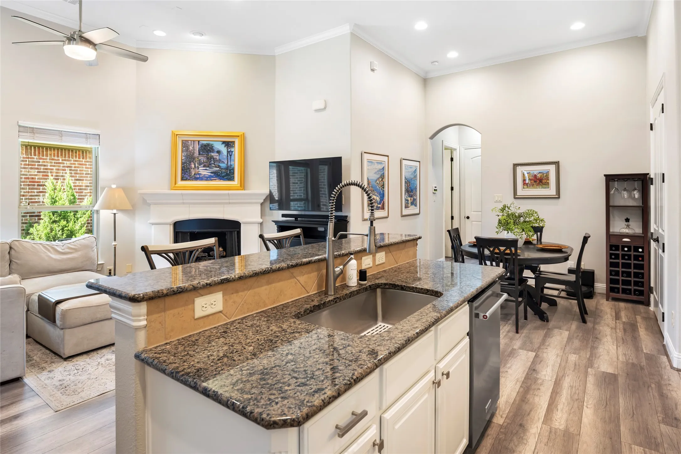 Single Family Residence For Sale in Denton County , 8721 Ludlow Drive, Frisco, Texas 75036, 3 Bedroom, 2 Bathroom, 2 Garage spaces, 1,602 Sqft, built in 2014, mls#21317846, Real Estate Agent in Frisco, Homes For Sale in Denton county, Homes For Sale in Frisco, Realtor in Frisco Texas, Real Estate Brokerage Independent Realty Texas, Luminita Cordes Realtor