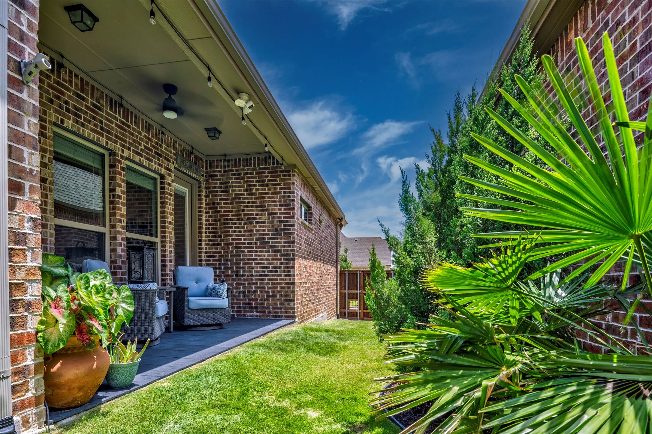 Covered patio to extend the living space outdoors!