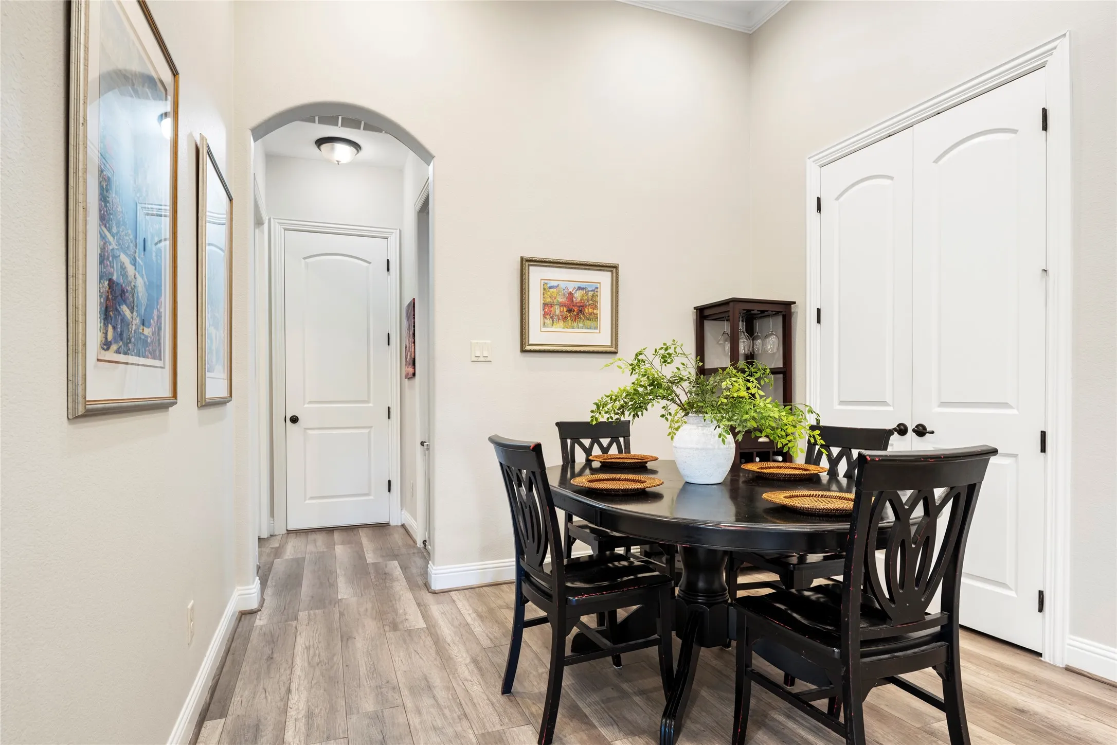 Single Family Residence For Sale in Denton County , 8721 Ludlow Drive, Frisco, Texas 75036, 3 Bedroom, 2 Bathroom, 2 Garage spaces, 1,602 Sqft, built in 2014, mls#21317846, Real Estate Agent in Frisco, Homes For Sale in Denton county, Homes For Sale in Frisco, Realtor in Frisco Texas, Real Estate Brokerage Independent Realty Texas, Luminita Cordes Realtor