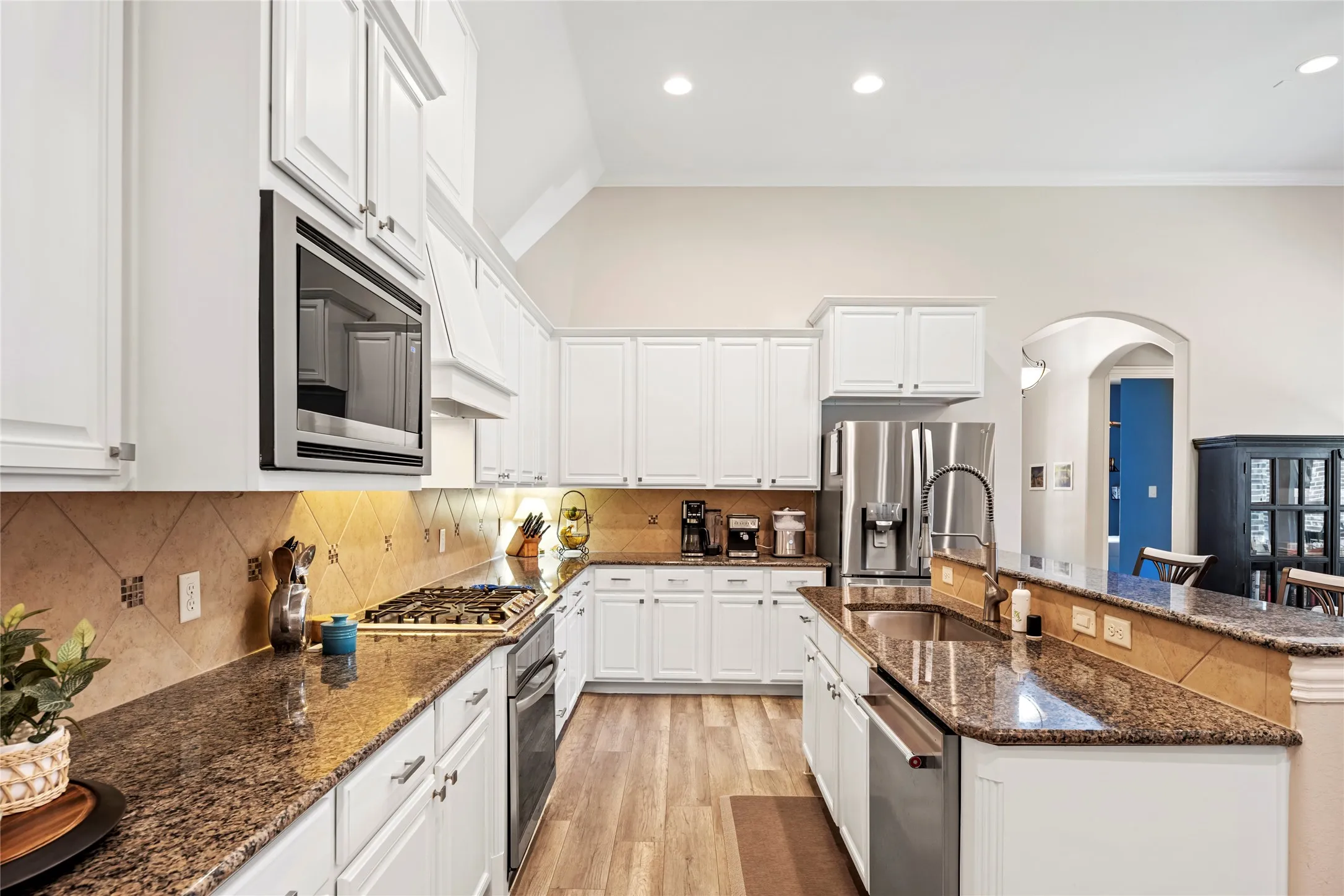Single Family Residence For Sale in Denton County , 8721 Ludlow Drive, Frisco, Texas 75036, 3 Bedroom, 2 Bathroom, 2 Garage spaces, 1,602 Sqft, built in 2014, mls#21317846, Real Estate Agent in Frisco, Homes For Sale in Denton county, Homes For Sale in Frisco, Realtor in Frisco Texas, Real Estate Brokerage Independent Realty Texas, Luminita Cordes Realtor