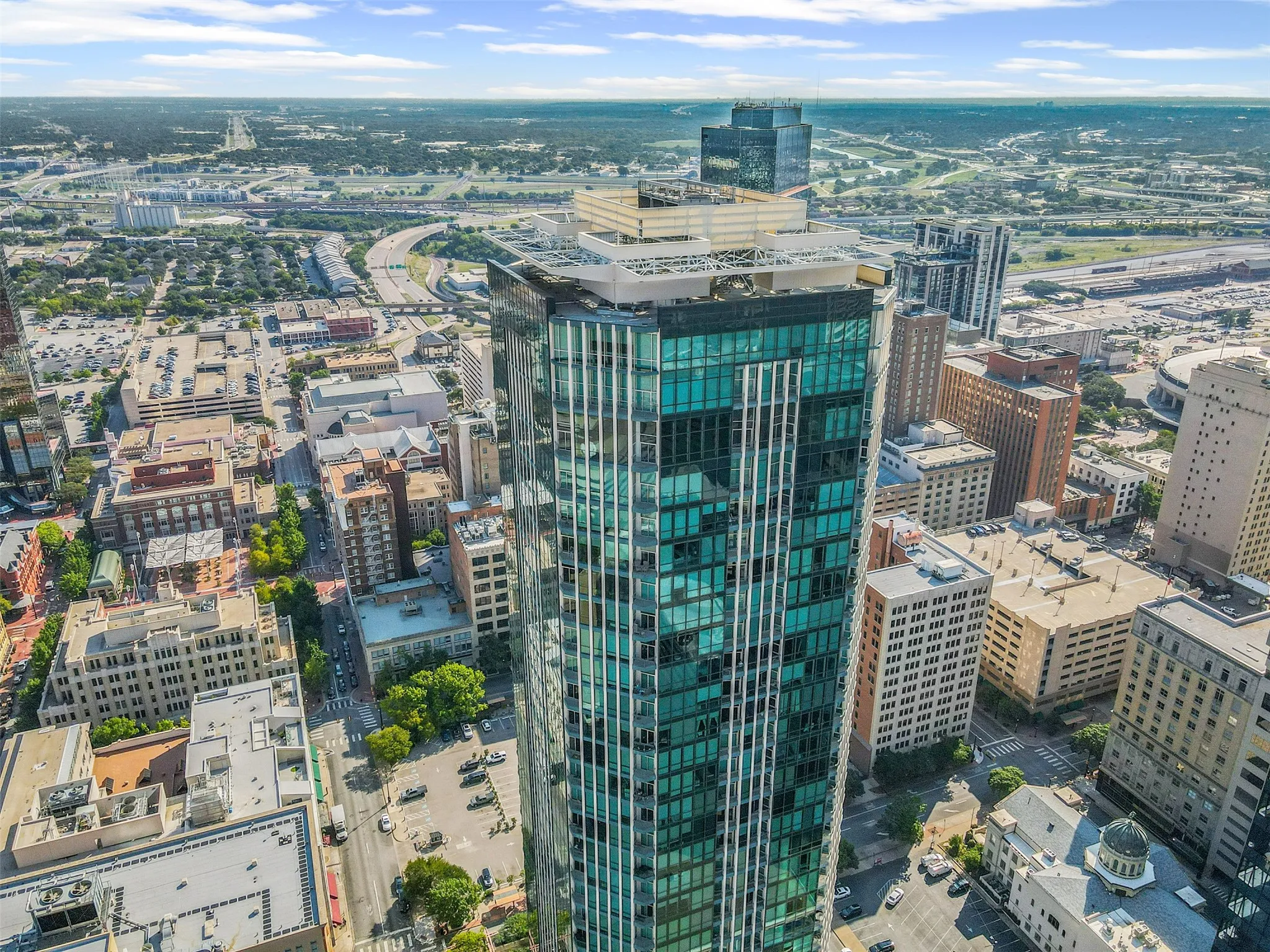 Condominium For Sale in Tarrant County , 500 Throckmorton Street 3506, Fort Worth, Texas 76102, 0, 0, 4 Garage spaces, 3,666 Sqft, built in 2005, Price $950,000, mls#21318851, Real Estate Agent in Fort Worth, Homes For Sale in Tarrant county, Homes For Sale in Fort Worth, Realtor in Fort Worth Texas, Real Estate Brokerage Independent Realty Texas, Luminita Cordes Realtor
