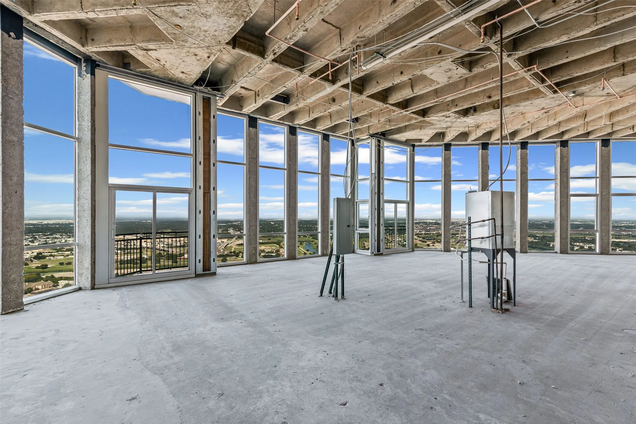 Condominium For Sale in Tarrant County , 500 Throckmorton Street 3506, Fort Worth, Texas 76102, 0, 0, 4 Garage spaces, 3,666 Sqft, built in 2005, Price $950,000, mls#21318851, Real Estate Agent in Fort Worth, Homes For Sale in Tarrant county, Homes For Sale in Fort Worth, Realtor in Fort Worth Texas, Real Estate Brokerage Independent Realty Texas, Luminita Cordes Realtor
