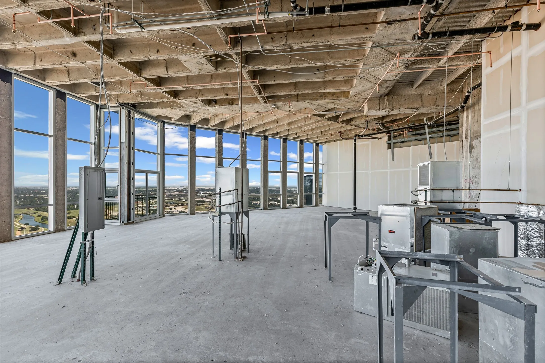 Condominium For Sale in Tarrant County , 500 Throckmorton Street 3506, Fort Worth, Texas 76102, 0, 0, 4 Garage spaces, 3,666 Sqft, built in 2005, Price $950,000, mls#21318851, Real Estate Agent in Fort Worth, Homes For Sale in Tarrant county, Homes For Sale in Fort Worth, Realtor in Fort Worth Texas, Real Estate Brokerage Independent Realty Texas, Luminita Cordes Realtor
