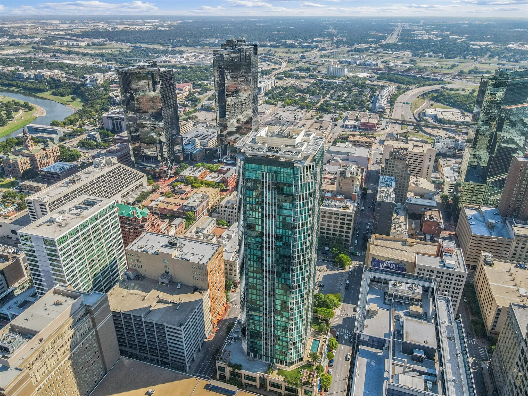 Condominium For Sale in Tarrant County , 500 Throckmorton Street 3506, Fort Worth, Texas 76102, 0, 0, 4 Garage spaces, 3,666 Sqft, built in 2005, Price $950,000, mls#21318851, Real Estate Agent in Fort Worth, Homes For Sale in Tarrant county, Homes For Sale in Fort Worth, Realtor in Fort Worth Texas, Real Estate Brokerage Independent Realty Texas, Luminita Cordes Realtor