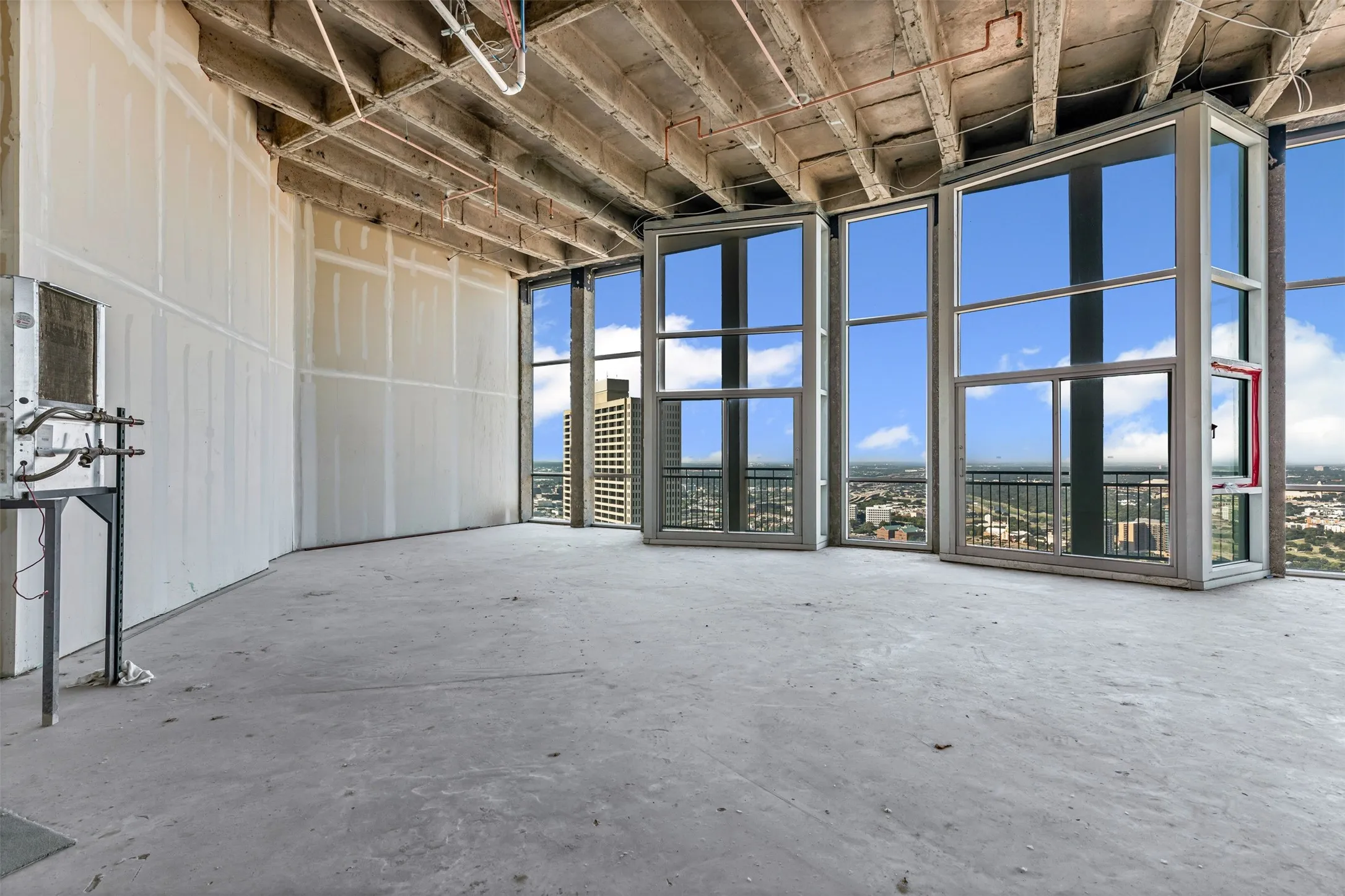 Condominium For Sale in Tarrant County , 500 Throckmorton Street 3506, Fort Worth, Texas 76102, 0, 0, 4 Garage spaces, 3,666 Sqft, built in 2005, Price $950,000, mls#21318851, Real Estate Agent in Fort Worth, Homes For Sale in Tarrant county, Homes For Sale in Fort Worth, Realtor in Fort Worth Texas, Real Estate Brokerage Independent Realty Texas, Luminita Cordes Realtor