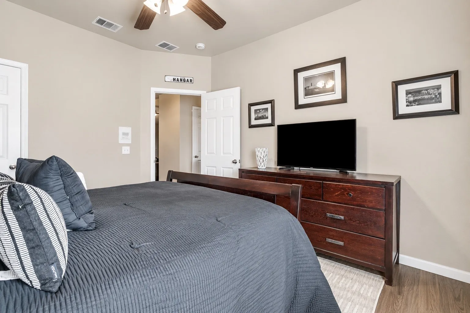 Single Family Residence For Sale in Tarrant County , 4408 Chris Drive, Fort Worth, Texas 76244, 4 Bedroom, 3 Bathroom, 2 Garage spaces, 2,508 Sqft, built in 2001, mls#21317633, Real Estate Agent in Fort Worth, Homes For Sale in Tarrant county, Homes For Sale in Fort Worth, Realtor in Fort Worth Texas, Real Estate Brokerage Independent Realty Texas, Luminita Cordes Realtor