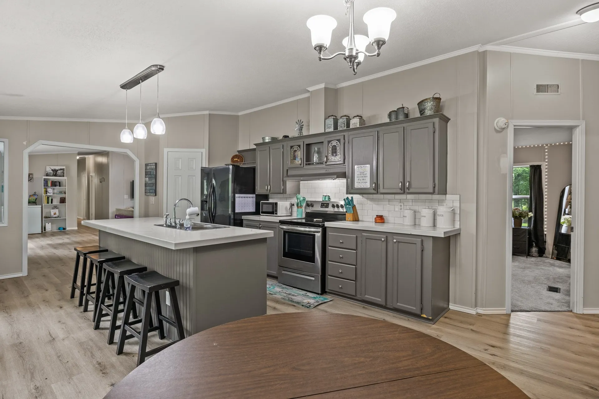 Manufactured Home For Sale in Titus County , 350 County Road 4030, Mt Pleasant, Texas 75455, 5 Bedrooms, 3 Bathrooms, Garage spaces, 2,108 Sqft, built in 1995, Price $225,000, mls#21318857, Real Estate Agent in Mt Pleasant, Homes For Sale in Titus county, Homes For Sale in Mt Pleasant, Realtor in Mt Pleasant Texas, Real Estate Brokerage Independent Realty Texas, Luminita Cordes Realtor