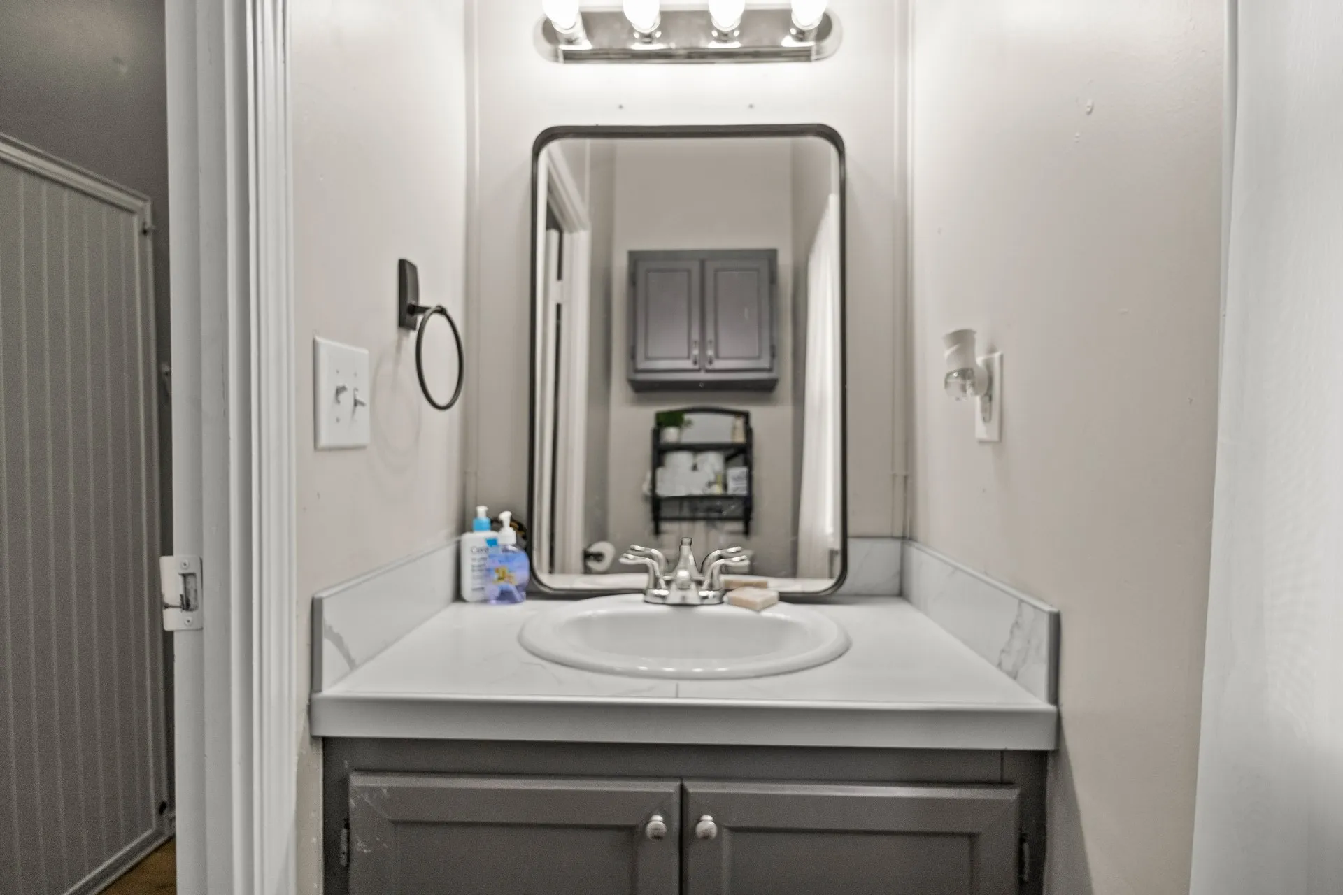 Manufactured Home For Sale in Titus County , 350 County Road 4030, Mt Pleasant, Texas 75455, 5 Bedrooms, 3 Bathrooms, Garage spaces, 2,108 Sqft, built in 1995, Price $225,000, mls#21318857, Real Estate Agent in Mt Pleasant, Homes For Sale in Titus county, Homes For Sale in Mt Pleasant, Realtor in Mt Pleasant Texas, Real Estate Brokerage Independent Realty Texas, Luminita Cordes Realtor