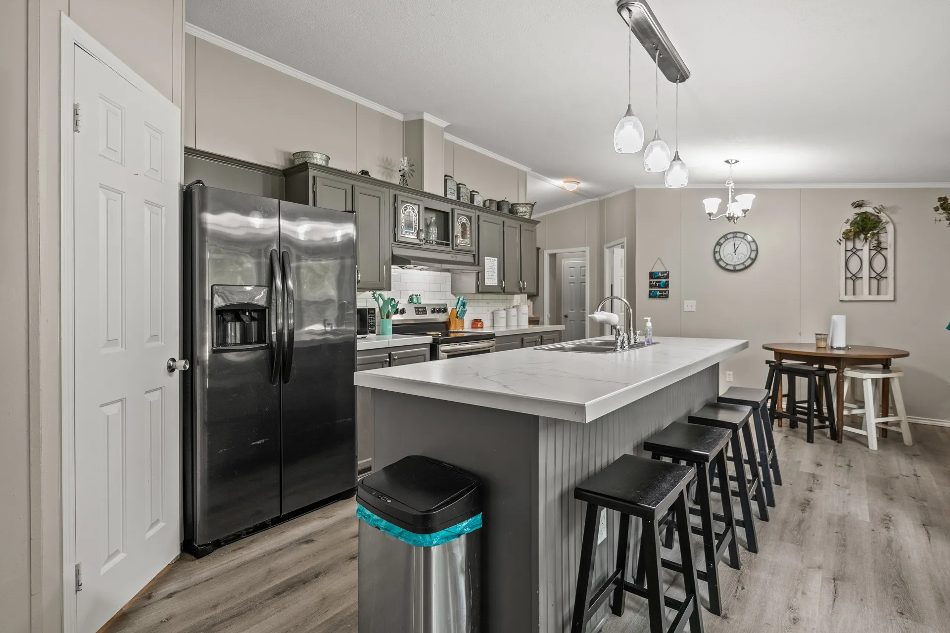 Manufactured Home For Sale in Titus County , 350 County Road 4030, Mt Pleasant, Texas 75455, 5 Bedrooms, 3 Bathrooms, Garage spaces, 2,108 Sqft, built in 1995, Price $225,000, mls#21318857, Real Estate Agent in Mt Pleasant, Homes For Sale in Titus county, Homes For Sale in Mt Pleasant, Realtor in Mt Pleasant Texas, Real Estate Brokerage Independent Realty Texas, Luminita Cordes Realtor