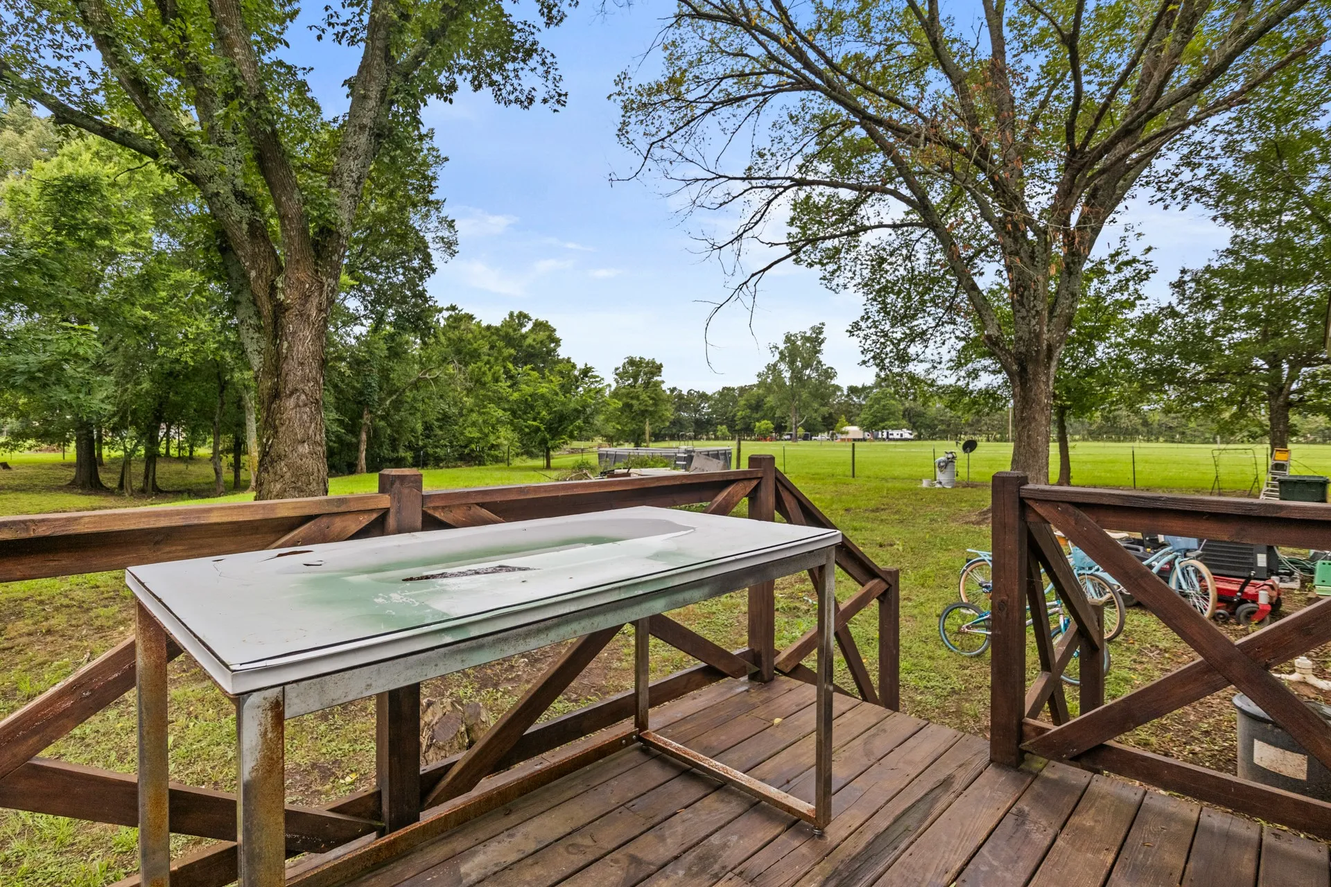 Manufactured Home For Sale in Titus County , 350 County Road 4030, Mt Pleasant, Texas 75455, 5 Bedrooms, 3 Bathrooms, Garage spaces, 2,108 Sqft, built in 1995, Price $225,000, mls#21318857, Real Estate Agent in Mt Pleasant, Homes For Sale in Titus county, Homes For Sale in Mt Pleasant, Realtor in Mt Pleasant Texas, Real Estate Brokerage Independent Realty Texas, Luminita Cordes Realtor