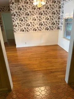 Single Family Residence For Sale in Navarro County , 1906 E Beverly Drive, Corsicana, Texas 75110, 2 Bedroom, 1 Bathroom, 2 Garage spaces, 1,500 Sqft, built in 1960, mls#21318876, Real Estate Agent in Corsicana, Homes For Sale in Navarro county, Homes For Sale in Corsicana, Realtor in Corsicana Texas, Real Estate Brokerage Independent Realty Texas, Luminita Cordes Realtor