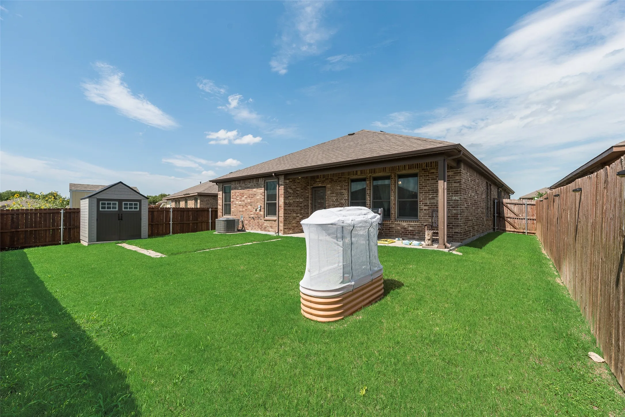 Single Family Residence For Sale in Ellis County , 2505 Lavender Lane, Glenn Heights, Texas 75154, 4 Bedroom, 2 Bathroom, 2 Garage spaces, 2,219 Sqft, built in 2019, mls#21307215, Real Estate Agent in Glenn Heights, Homes For Sale in Ellis county, Homes For Sale in Glenn Heights, Realtor in Glenn Heights Texas, Real Estate Brokerage Independent Realty Texas, Luminita Cordes Realtor