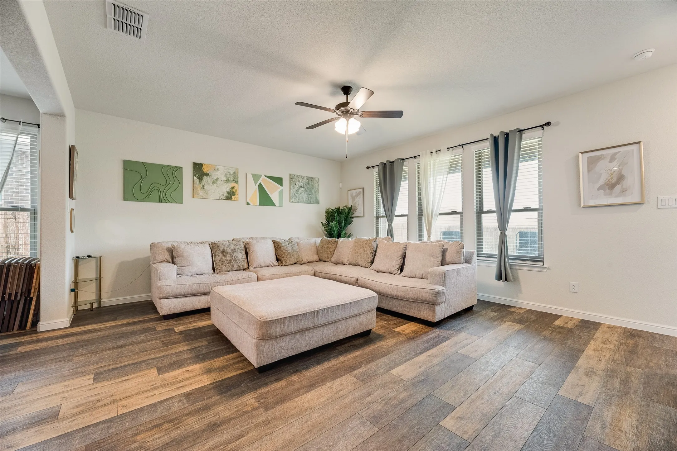 Single Family Residence For Sale in Ellis County , 2505 Lavender Lane, Glenn Heights, Texas 75154, 4 Bedroom, 2 Bathroom, 2 Garage spaces, 2,219 Sqft, built in 2019, mls#21307215, Real Estate Agent in Glenn Heights, Homes For Sale in Ellis county, Homes For Sale in Glenn Heights, Realtor in Glenn Heights Texas, Real Estate Brokerage Independent Realty Texas, Luminita Cordes Realtor