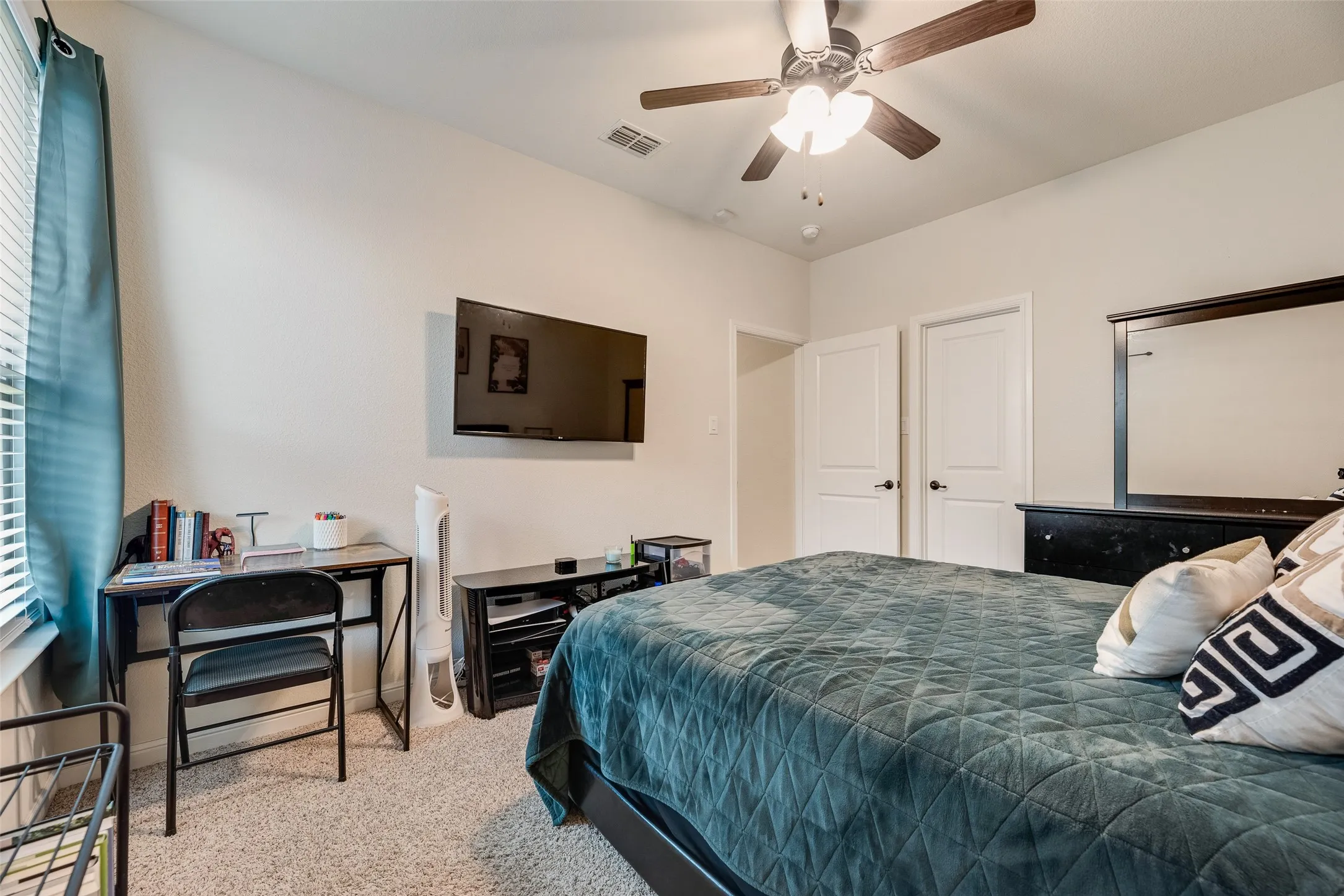 Single Family Residence For Sale in Ellis County , 2505 Lavender Lane, Glenn Heights, Texas 75154, 4 Bedroom, 2 Bathroom, 2 Garage spaces, 2,219 Sqft, built in 2019, mls#21307215, Real Estate Agent in Glenn Heights, Homes For Sale in Ellis county, Homes For Sale in Glenn Heights, Realtor in Glenn Heights Texas, Real Estate Brokerage Independent Realty Texas, Luminita Cordes Realtor