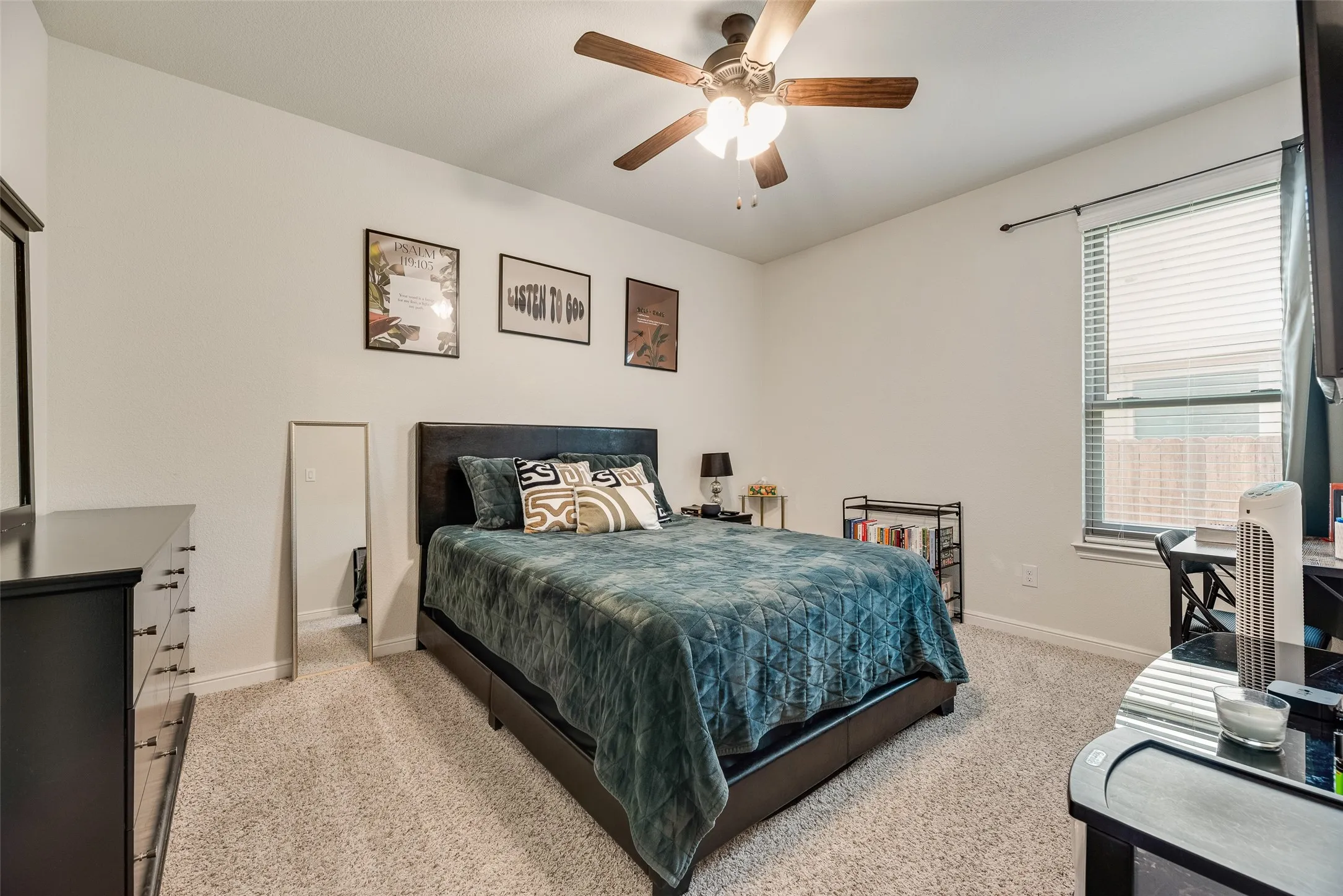 Single Family Residence For Sale in Ellis County , 2505 Lavender Lane, Glenn Heights, Texas 75154, 4 Bedroom, 2 Bathroom, 2 Garage spaces, 2,219 Sqft, built in 2019, mls#21307215, Real Estate Agent in Glenn Heights, Homes For Sale in Ellis county, Homes For Sale in Glenn Heights, Realtor in Glenn Heights Texas, Real Estate Brokerage Independent Realty Texas, Luminita Cordes Realtor