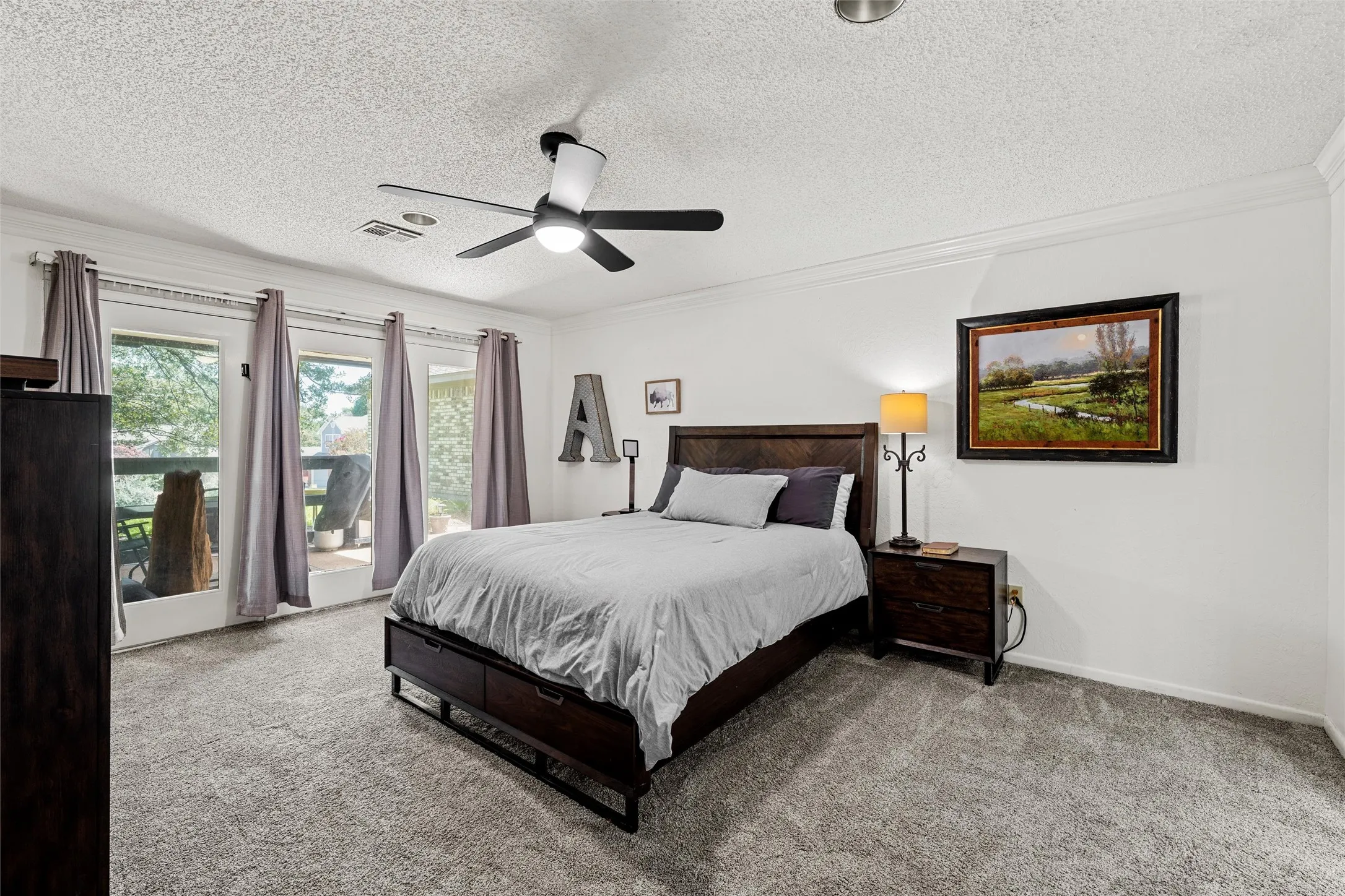Single Family Residence For Sale in Mc Lennan County , 49 Sugar Creek, Woodway, Texas 76712, 4 Bedroom, 3 Bathroom, 2 Garage spaces, 2,499 Sqft, built in 1978, mls#21318895, Real Estate Agent in Woodway, Homes For Sale in Mc Lennan county, Homes For Sale in Woodway, Realtor in Woodway Texas, Real Estate Brokerage Independent Realty Texas, Luminita Cordes Realtor