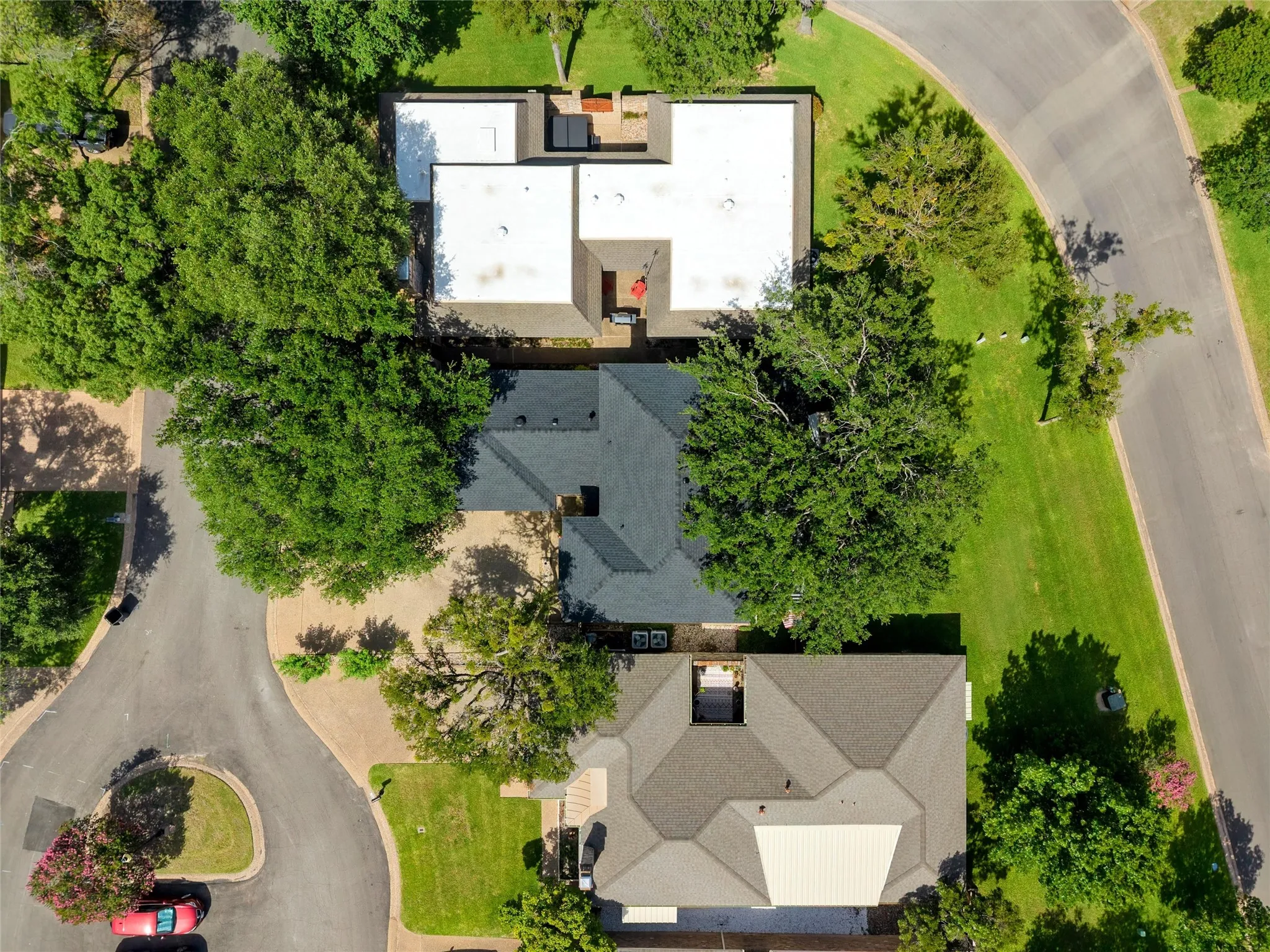 Single Family Residence For Sale in Mc Lennan County , 49 Sugar Creek, Woodway, Texas 76712, 4 Bedroom, 3 Bathroom, 2 Garage spaces, 2,499 Sqft, built in 1978, mls#21318895, Real Estate Agent in Woodway, Homes For Sale in Mc Lennan county, Homes For Sale in Woodway, Realtor in Woodway Texas, Real Estate Brokerage Independent Realty Texas, Luminita Cordes Realtor