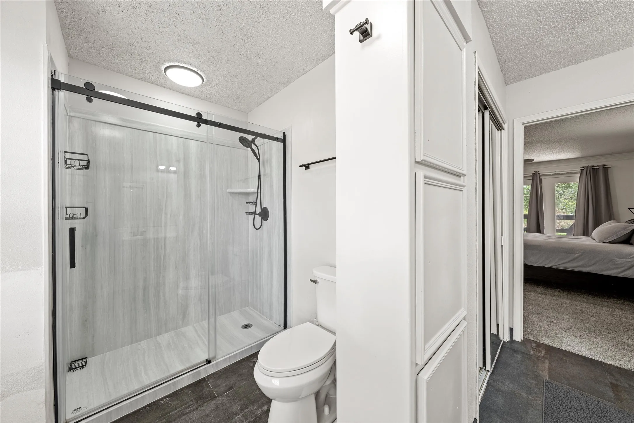 Single Family Residence For Sale in Mc Lennan County , 49 Sugar Creek, Woodway, Texas 76712, 4 Bedroom, 3 Bathroom, 2 Garage spaces, 2,499 Sqft, built in 1978, mls#21318895, Real Estate Agent in Woodway, Homes For Sale in Mc Lennan county, Homes For Sale in Woodway, Realtor in Woodway Texas, Real Estate Brokerage Independent Realty Texas, Luminita Cordes Realtor