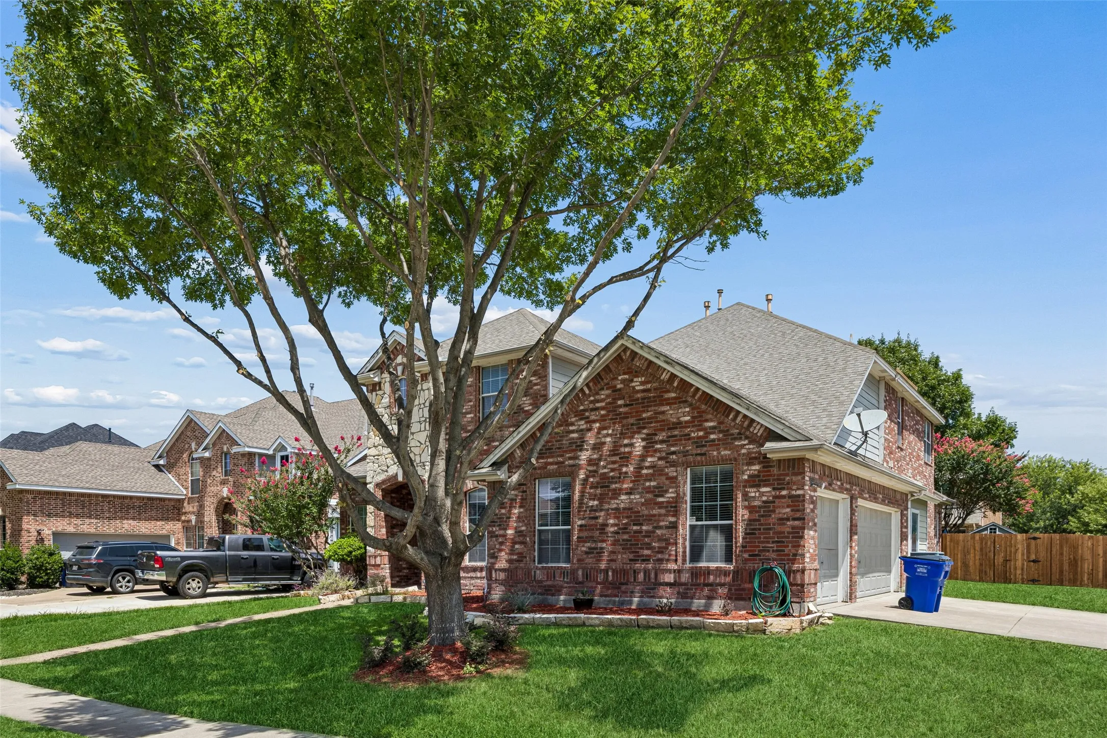 Single Family Residence For Sale in Tarrant County , 4315 Palmer Drive, Mansfield, Texas 76063, 4 Bedroom, 4 Bathroom, 3 Garage spaces, 3,633 Sqft, built in 2003, mls#21318196, Real Estate Agent in Mansfield, Homes For Sale in Tarrant county, Homes For Sale in Mansfield, Realtor in Mansfield Texas, Real Estate Brokerage Independent Realty Texas, Luminita Cordes Realtor
