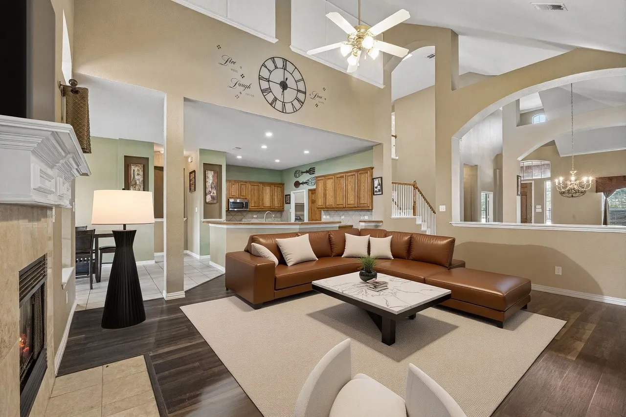 Single Family Residence For Sale in Tarrant County , 4315 Palmer Drive, Mansfield, Texas 76063, 4 Bedroom, 4 Bathroom, 3 Garage spaces, 3,633 Sqft, built in 2003, mls#21318196, Real Estate Agent in Mansfield, Homes For Sale in Tarrant county, Homes For Sale in Mansfield, Realtor in Mansfield Texas, Real Estate Brokerage Independent Realty Texas, Luminita Cordes Realtor