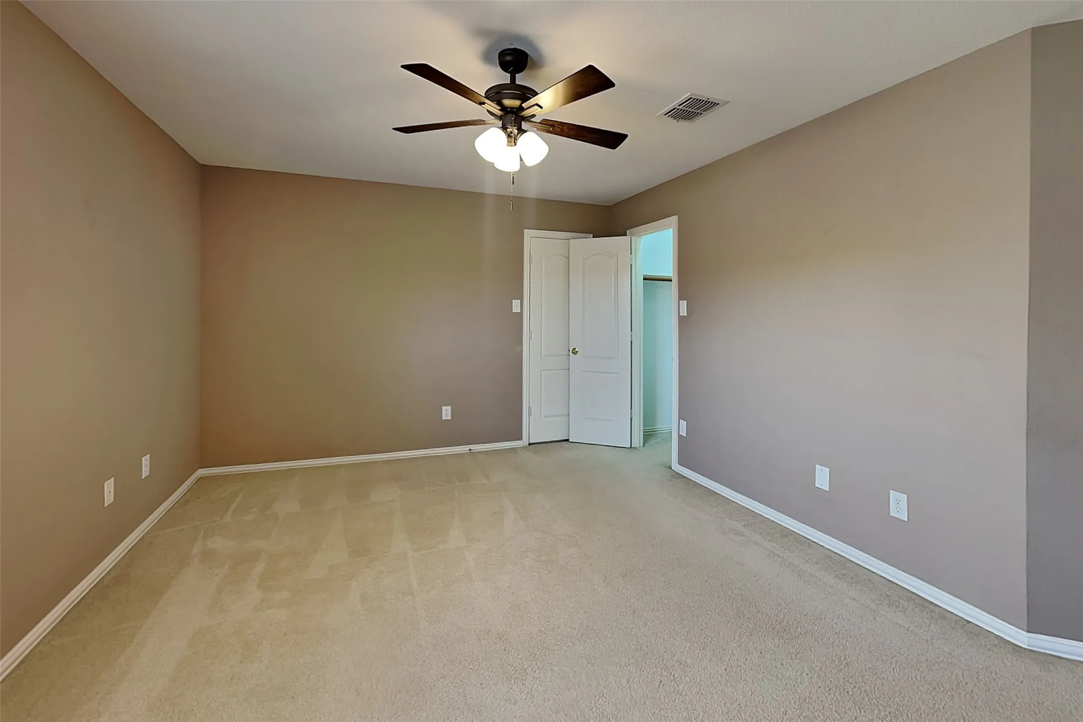 Single Family Residence For Rent in Collin County , 3910 Compton Drive, Richardson, Texas 75082, 4 Bedroom, 3 Bathroom, 2 Garage spaces, 3,060 Sqft, built in 1999, mls#21318894, Real Estate Agent in Richardson, Homes For Rent in Collin county, Homes For Rent in Richardson, Realtor in Richardson Texas, Real Estate Brokerage Independent Realty Texas, Luminita Cordes Realtor