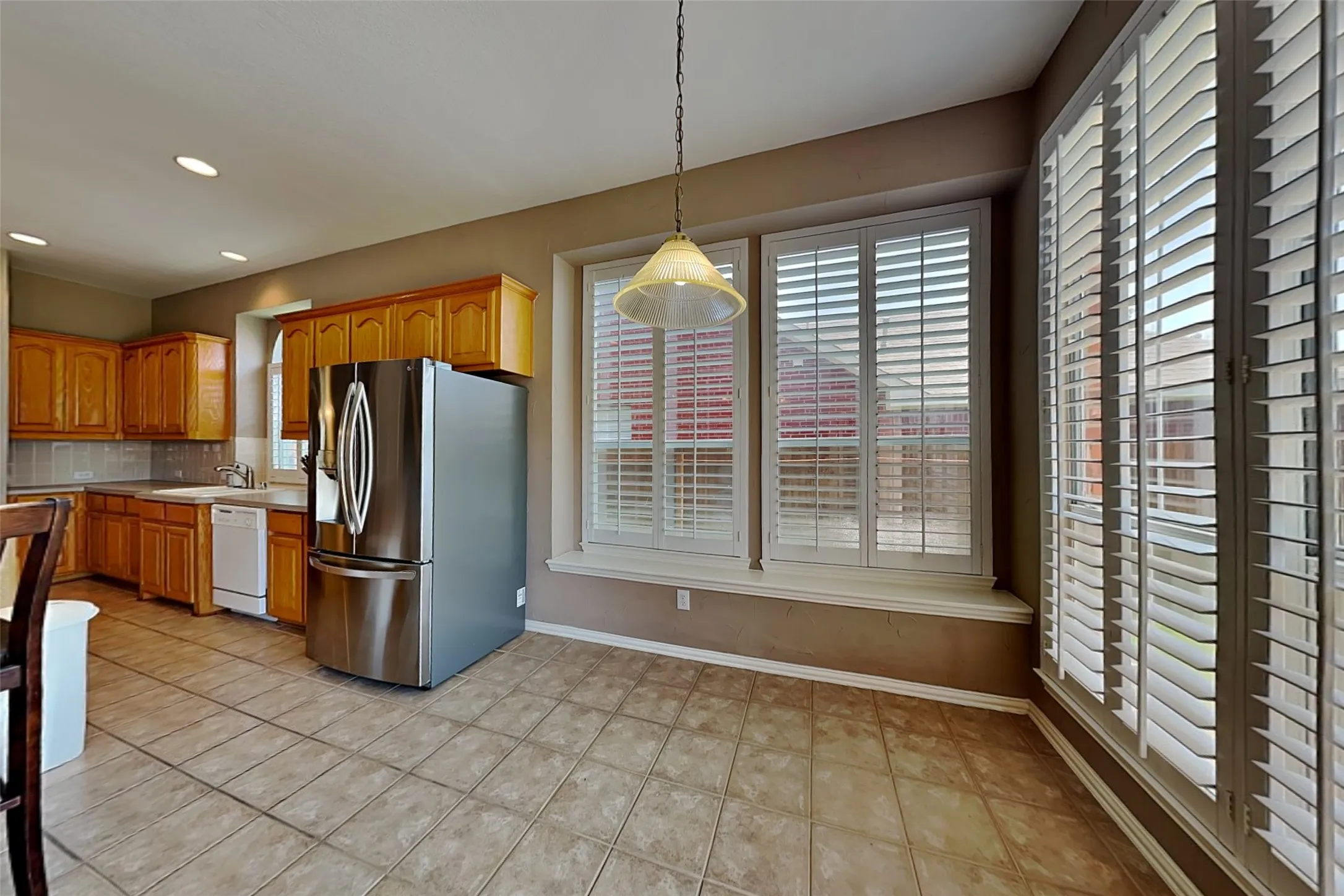 Single Family Residence For Rent in Collin County , 3910 Compton Drive, Richardson, Texas 75082, 4 Bedroom, 3 Bathroom, 2 Garage spaces, 3,060 Sqft, built in 1999, mls#21318894, Real Estate Agent in Richardson, Homes For Rent in Collin county, Homes For Rent in Richardson, Realtor in Richardson Texas, Real Estate Brokerage Independent Realty Texas, Luminita Cordes Realtor