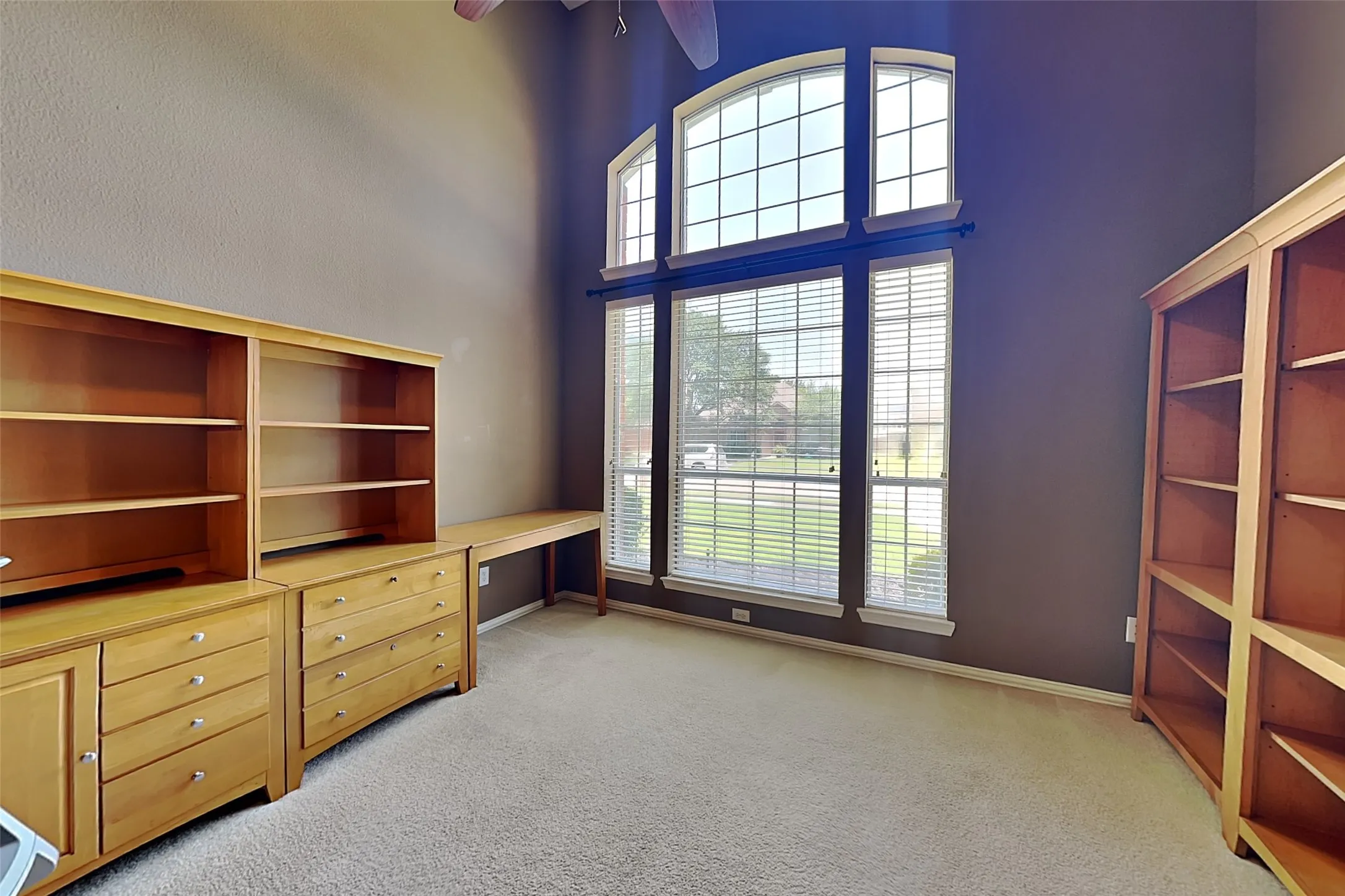 Single Family Residence For Rent in Collin County , 3910 Compton Drive, Richardson, Texas 75082, 4 Bedroom, 3 Bathroom, 2 Garage spaces, 3,060 Sqft, built in 1999, mls#21318894, Real Estate Agent in Richardson, Homes For Rent in Collin county, Homes For Rent in Richardson, Realtor in Richardson Texas, Real Estate Brokerage Independent Realty Texas, Luminita Cordes Realtor