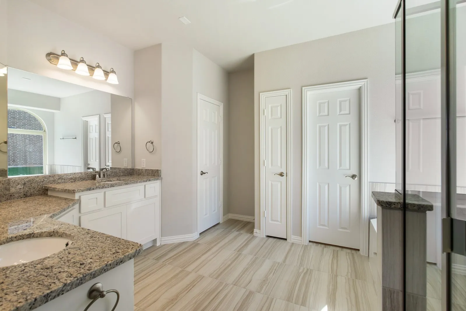 Single Family Residence For Sale in Collin County , 2455 Lusitano Lane, Celina, Texas 75009, 6 Bedroom, 4 Bathroom, 3 Garage spaces, 4,021 Sqft, built in 2018, mls#21317033, Real Estate Agent in Celina, Homes For Sale in Collin county, Homes For Sale in Celina, Realtor in Celina Texas, Real Estate Brokerage Independent Realty Texas, Luminita Cordes Realtor