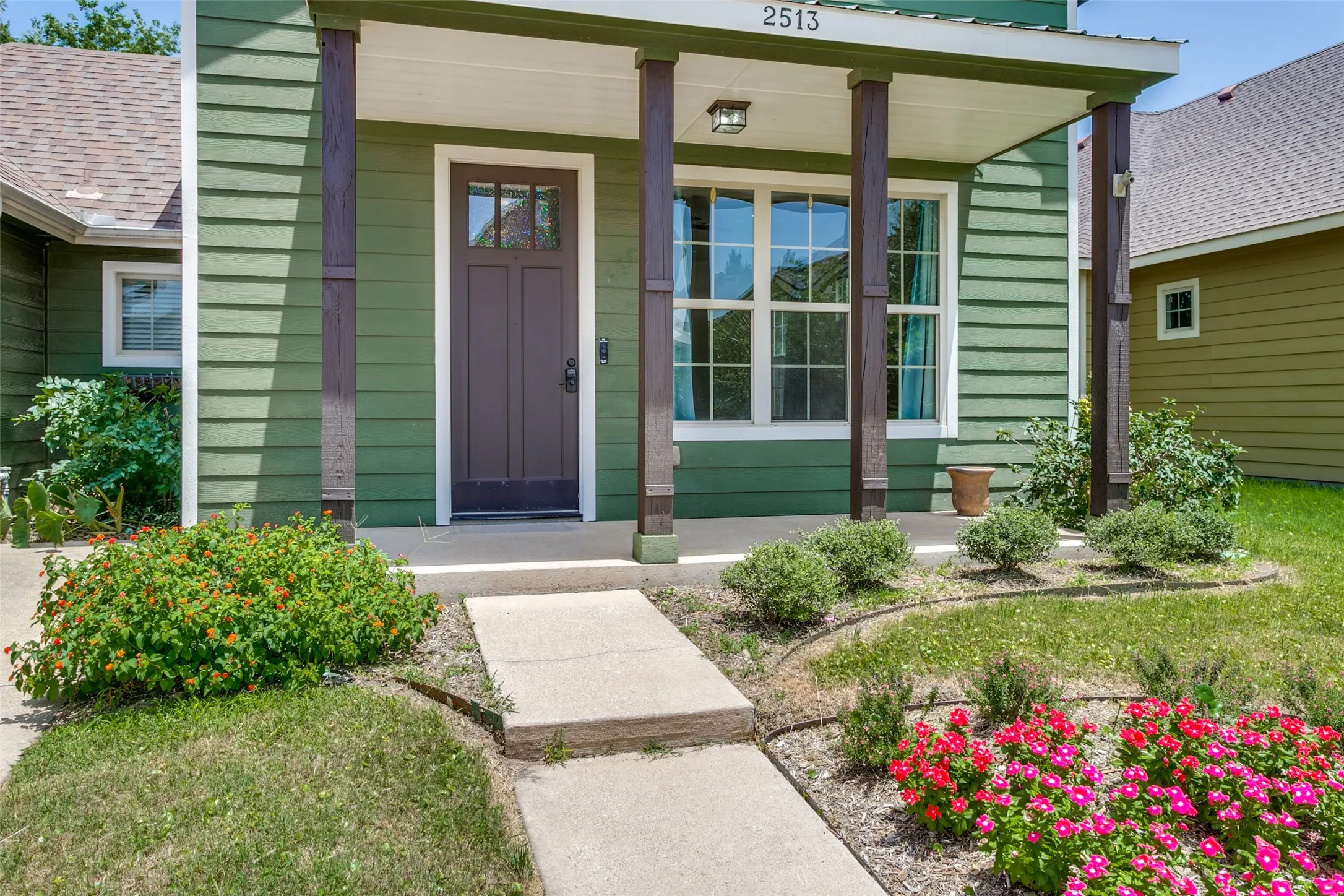 Single Family Residence For Sale in Denton County , 2513 Chebi Lane, Denton, Texas 76209, 4 Bedroom, 2 Bathroom, 1 Garage spaces, 1,621 Sqft, built in 2009, mls#21318840, Real Estate Agent in Denton, Homes For Sale in Denton county, Homes For Sale in Denton, Realtor in Denton Texas, Real Estate Brokerage Independent Realty Texas, Luminita Cordes Realtor