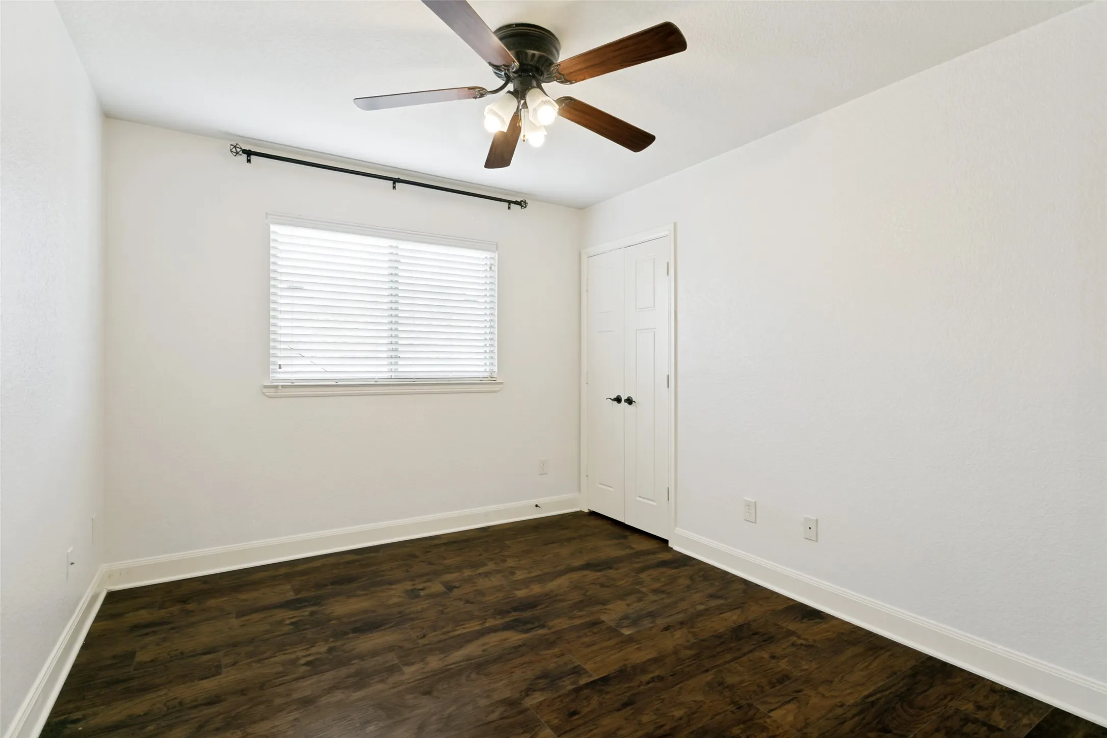 Single Family Residence For Sale in Denton County , 2513 Chebi Lane, Denton, Texas 76209, 4 Bedroom, 2 Bathroom, 1 Garage spaces, 1,621 Sqft, built in 2009, mls#21318840, Real Estate Agent in Denton, Homes For Sale in Denton county, Homes For Sale in Denton, Realtor in Denton Texas, Real Estate Brokerage Independent Realty Texas, Luminita Cordes Realtor