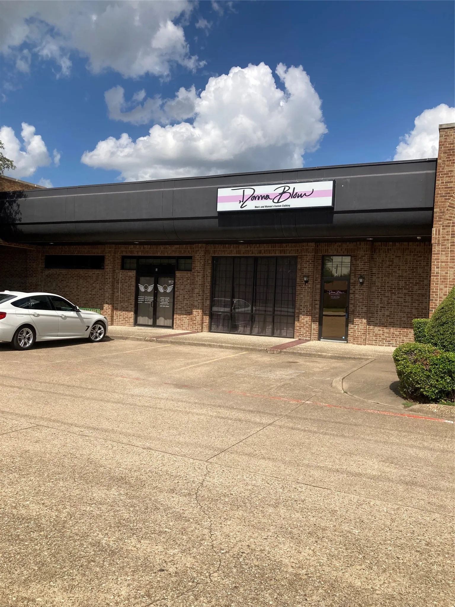 Office For Rent in Dallas County , 320 S Clark Road A, Cedar Hill, Texas 75104, 0, 0, Garage spaces, 0 Sqft, built in 1984, Price $1,500, mls#21318921, Real Estate Agent in Cedar Hill, Homes For Rent in Dallas county, Homes For Rent in Cedar Hill, Realtor in Cedar Hill Texas, Real Estate Brokerage Independent Realty Texas, Luminita Cordes Realtor