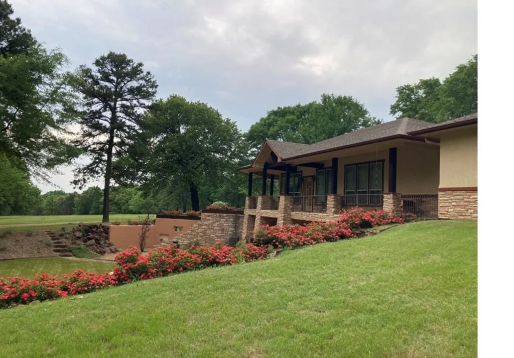 Farm For Sale in Wood County , 1773 CR 2540, Mineola, Texas 75773, 3 Bedroom, 2 Bathroom, 2 Garage spaces, 5,000 Sqft, built in 2007, Price $1,550,000, mls#21318940, Real Estate Agent in Mineola, Homes For Sale in Wood county, Homes For Sale in Mineola, Realtor in Mineola Texas, Real Estate Brokerage Independent Realty Texas, Luminita Cordes Realtor