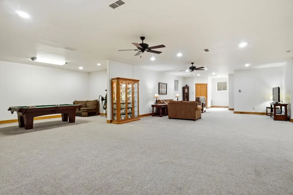 Farm For Sale in Wood County , 1773 CR 2540, Mineola, Texas 75773, 3 Bedroom, 2 Bathroom, 2 Garage spaces, 5,000 Sqft, built in 2007, Price $1,550,000, mls#21318940, Real Estate Agent in Mineola, Homes For Sale in Wood county, Homes For Sale in Mineola, Realtor in Mineola Texas, Real Estate Brokerage Independent Realty Texas, Luminita Cordes Realtor