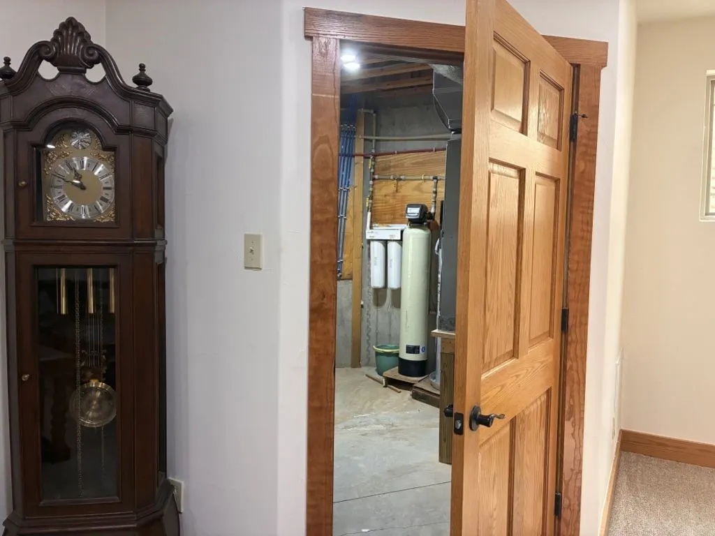 Farm For Sale in Wood County , 1773 CR 2540, Mineola, Texas 75773, 3 Bedroom, 2 Bathroom, 2 Garage spaces, 5,000 Sqft, built in 2007, Price $1,550,000, mls#21318940, Real Estate Agent in Mineola, Homes For Sale in Wood county, Homes For Sale in Mineola, Realtor in Mineola Texas, Real Estate Brokerage Independent Realty Texas, Luminita Cordes Realtor