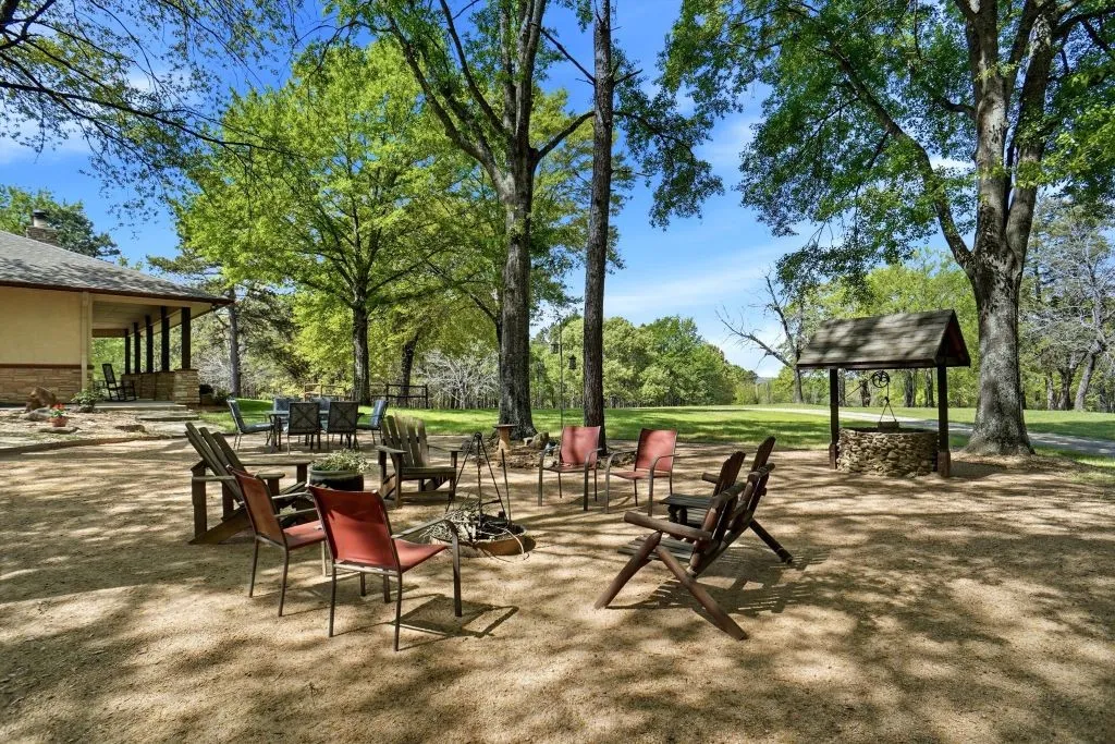 Farm For Sale in Wood County , 1773 CR 2540, Mineola, Texas 75773, 3 Bedroom, 2 Bathroom, 2 Garage spaces, 5,000 Sqft, built in 2007, Price $1,550,000, mls#21318940, Real Estate Agent in Mineola, Homes For Sale in Wood county, Homes For Sale in Mineola, Realtor in Mineola Texas, Real Estate Brokerage Independent Realty Texas, Luminita Cordes Realtor