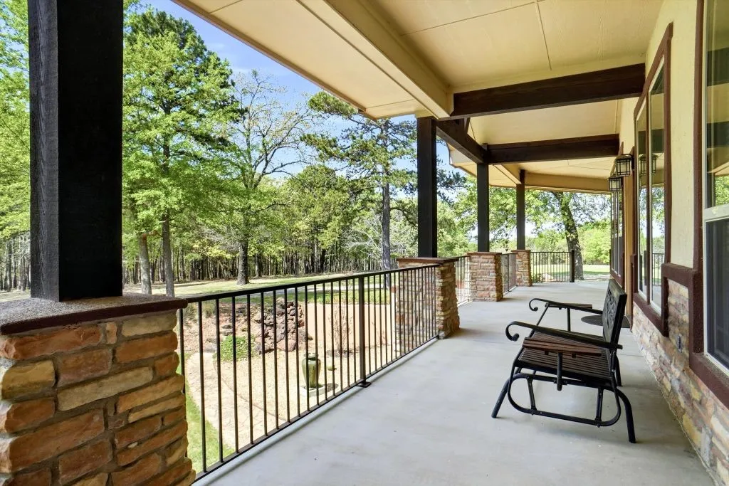 Farm For Sale in Wood County , 1773 CR 2540, Mineola, Texas 75773, 3 Bedroom, 2 Bathroom, 2 Garage spaces, 5,000 Sqft, built in 2007, Price $1,550,000, mls#21318940, Real Estate Agent in Mineola, Homes For Sale in Wood county, Homes For Sale in Mineola, Realtor in Mineola Texas, Real Estate Brokerage Independent Realty Texas, Luminita Cordes Realtor