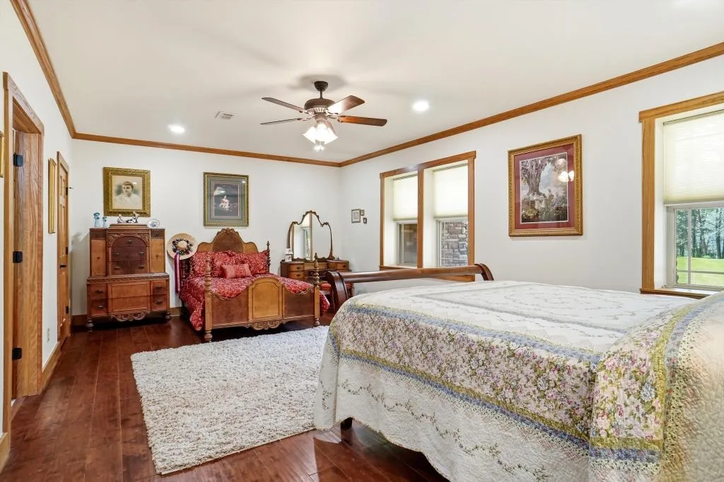 Farm For Sale in Wood County , 1773 CR 2540, Mineola, Texas 75773, 3 Bedroom, 2 Bathroom, 2 Garage spaces, 5,000 Sqft, built in 2007, Price $1,550,000, mls#21318940, Real Estate Agent in Mineola, Homes For Sale in Wood county, Homes For Sale in Mineola, Realtor in Mineola Texas, Real Estate Brokerage Independent Realty Texas, Luminita Cordes Realtor