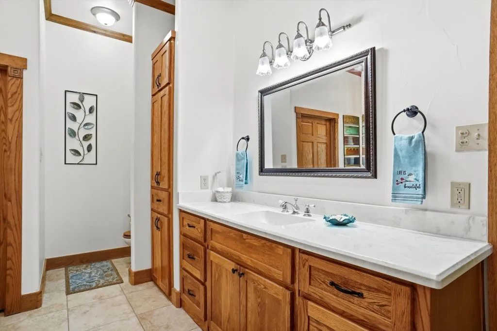 Farm For Sale in Wood County , 1773 CR 2540, Mineola, Texas 75773, 3 Bedroom, 2 Bathroom, 2 Garage spaces, 5,000 Sqft, built in 2007, Price $1,550,000, mls#21318940, Real Estate Agent in Mineola, Homes For Sale in Wood county, Homes For Sale in Mineola, Realtor in Mineola Texas, Real Estate Brokerage Independent Realty Texas, Luminita Cordes Realtor