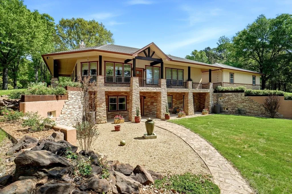 Farm For Sale in Wood County , 1773 CR 2540, Mineola, Texas 75773, 3 Bedroom, 2 Bathroom, 2 Garage spaces, 5,000 Sqft, built in 2007, Price $1,550,000, mls#21318940, Real Estate Agent in Mineola, Homes For Sale in Wood county, Homes For Sale in Mineola, Realtor in Mineola Texas, Real Estate Brokerage Independent Realty Texas, Luminita Cordes Realtor